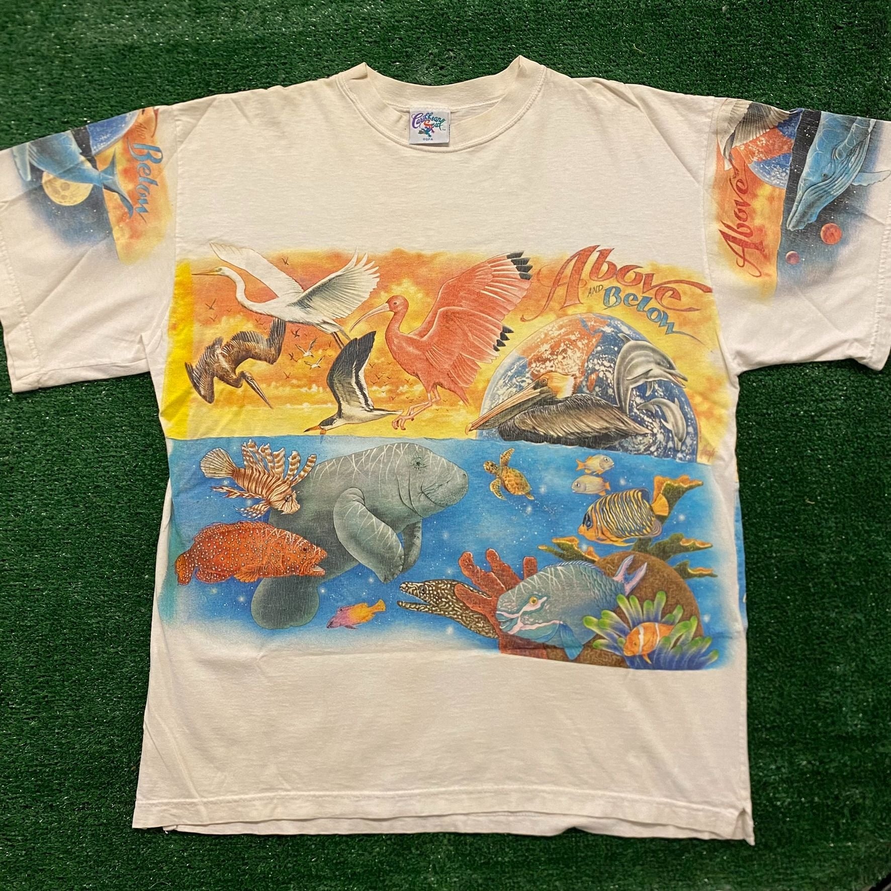 Above & Below Artwork Vintage 90s AOP Nature Animals T-Shirt 