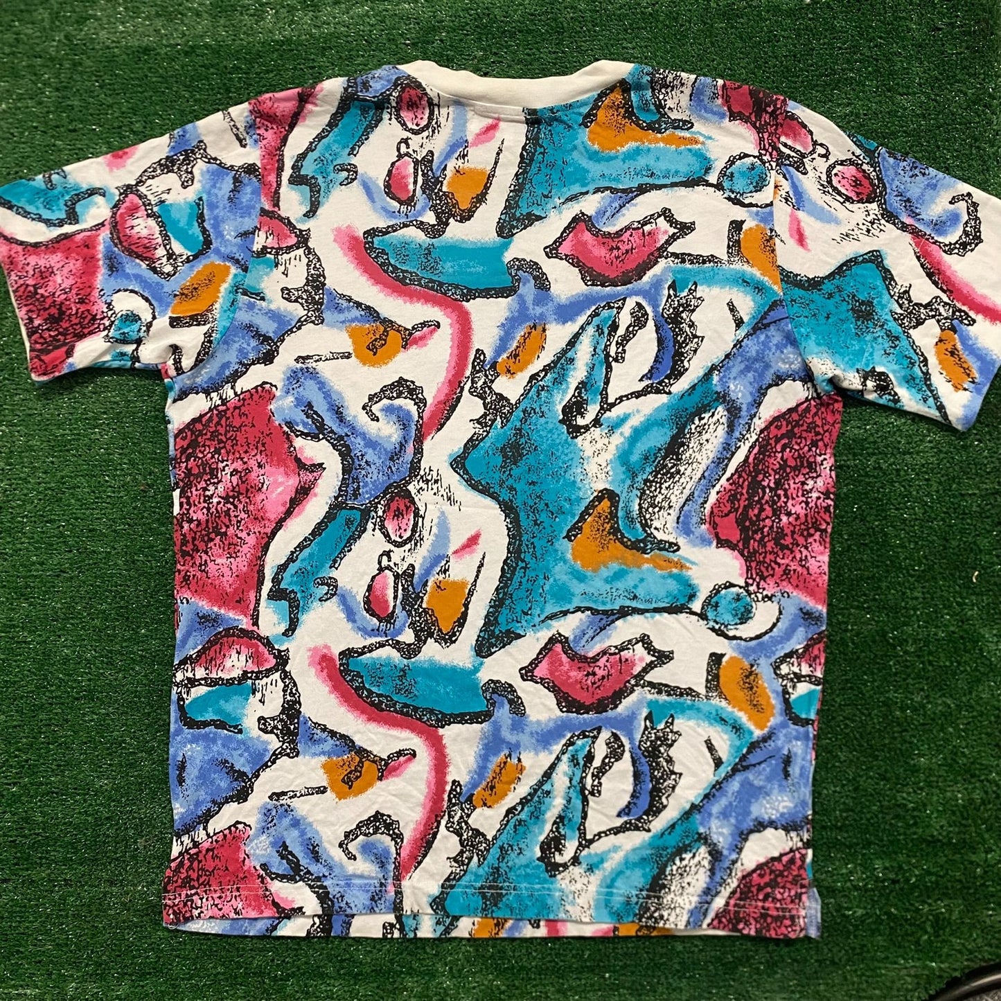 Vintage 80s Abstract Art Geometric AOP Essential T-Shirt