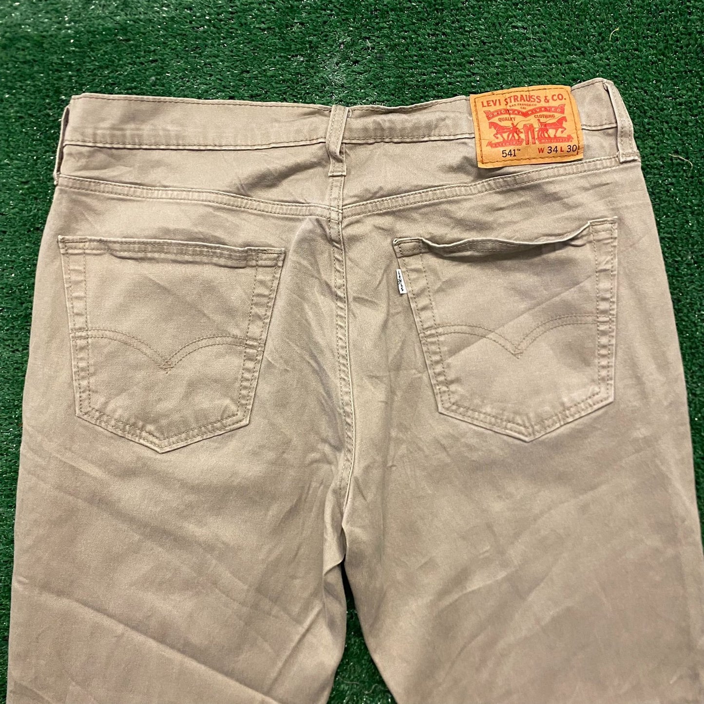 Levi's 541 Tapered Athletic Fit Vintage Khakis Chinos Pants