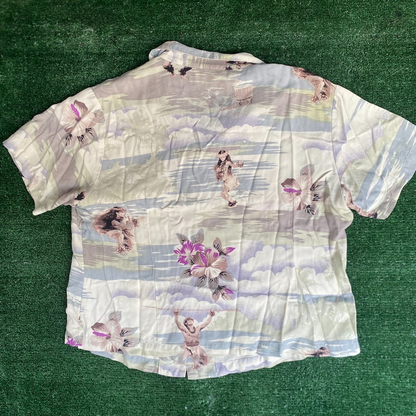 Vintage 90s Hawaiian Aloha Shirt Silk Hilo Hattie Tropical