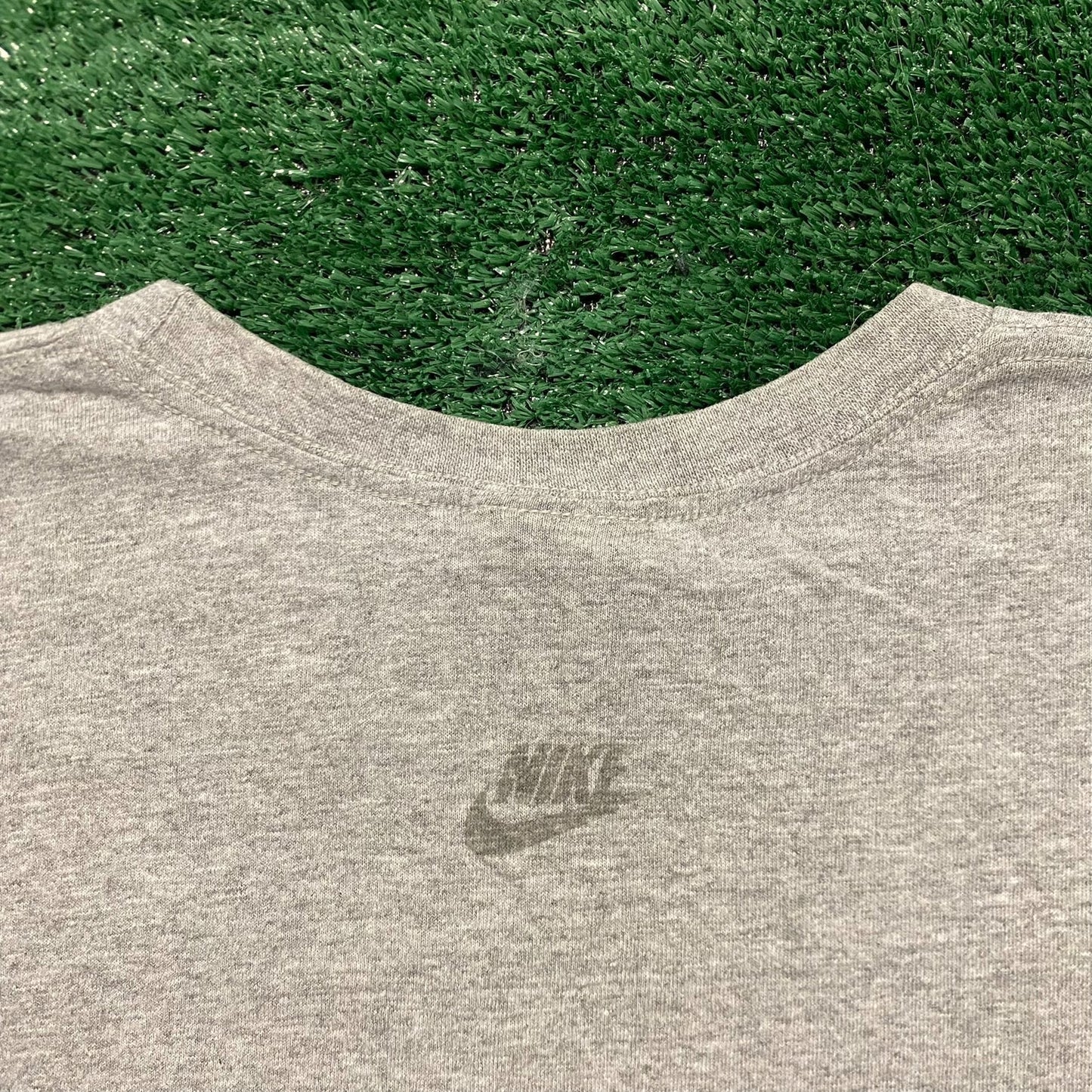 Vintage Y2K Nike Spell Out Swoosh Center Logo Essential Tee