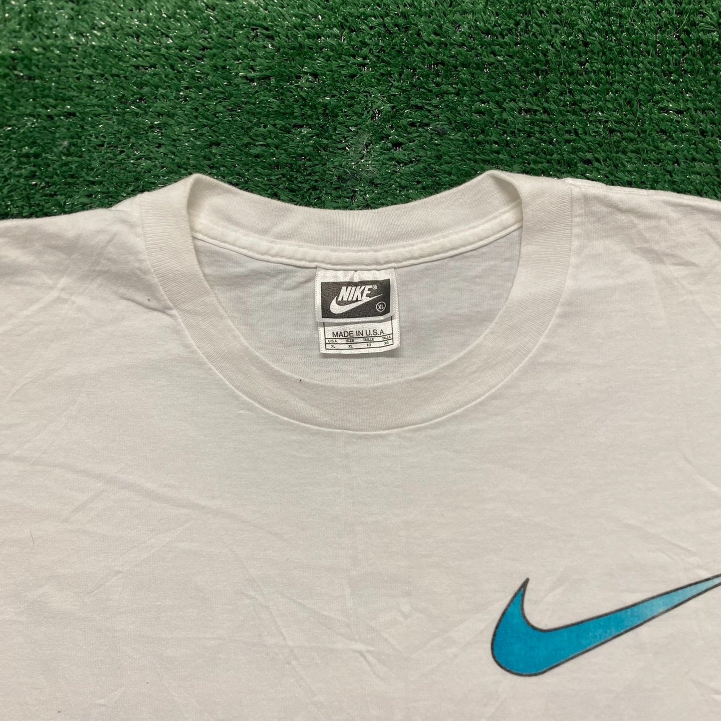 Vintage 90s Essential Baggy Nike Center Swoosh T-Shirt