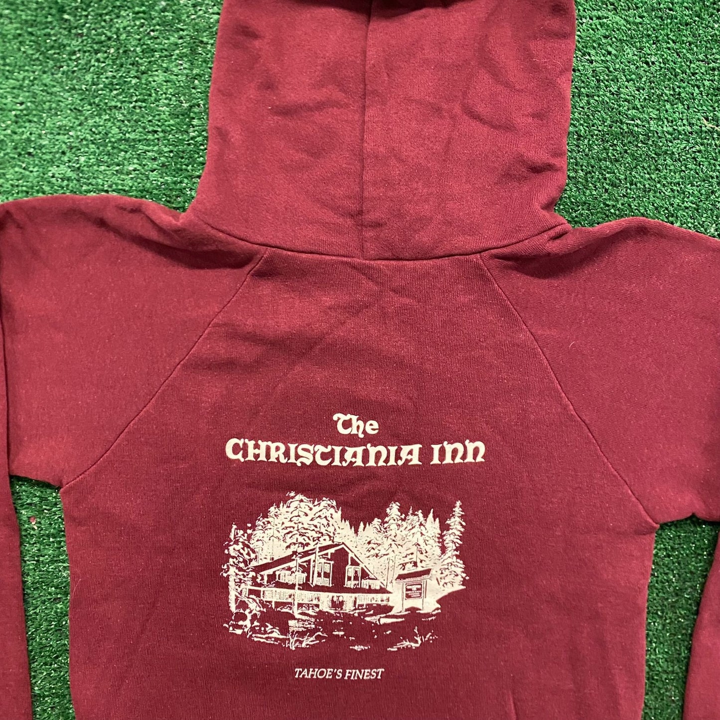 Vintage 80s Essential Burgundy Inn Cottage Hoodie Sweatshirt