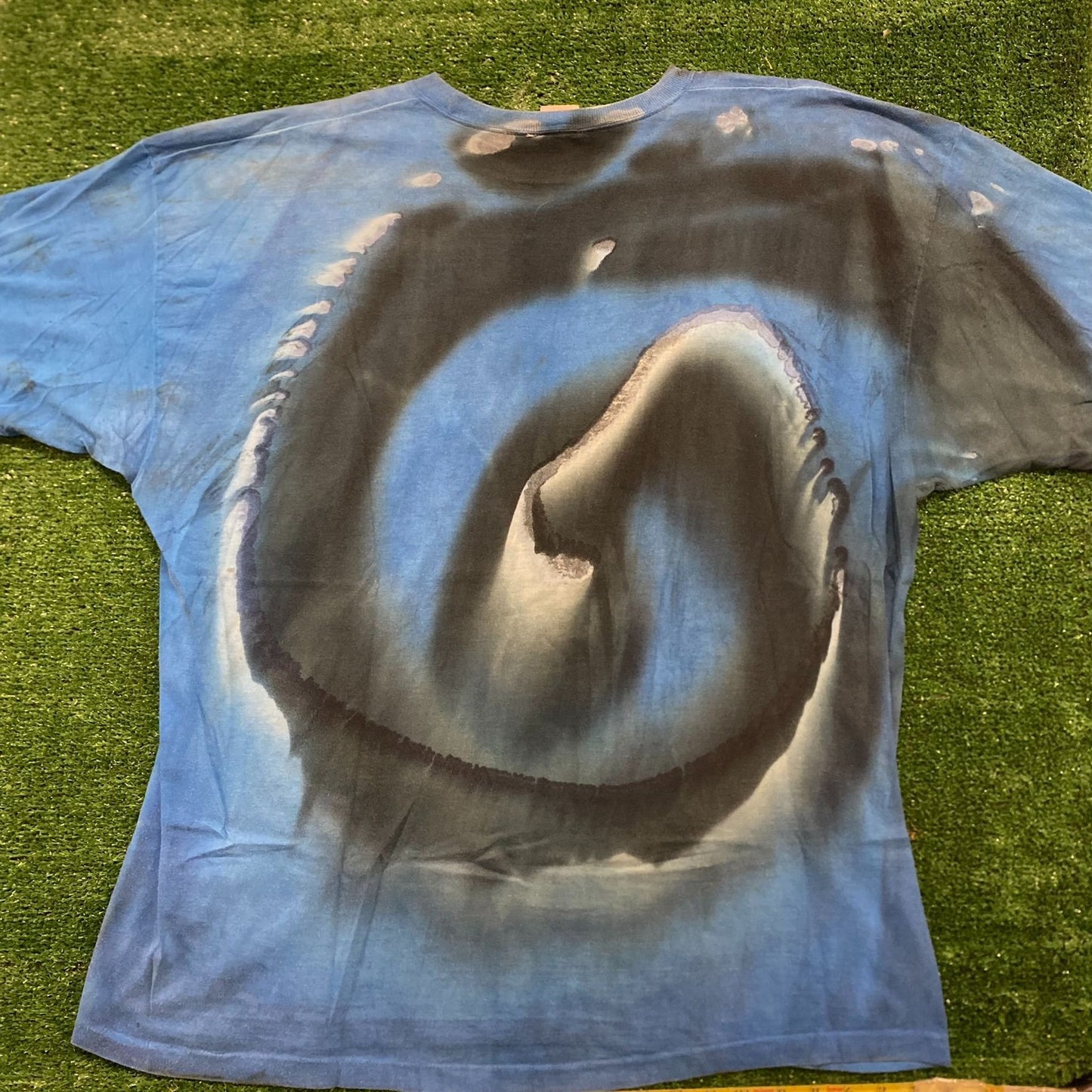 Aliens Extraterrestrials UFO Vintage 90s Space T-Shirt