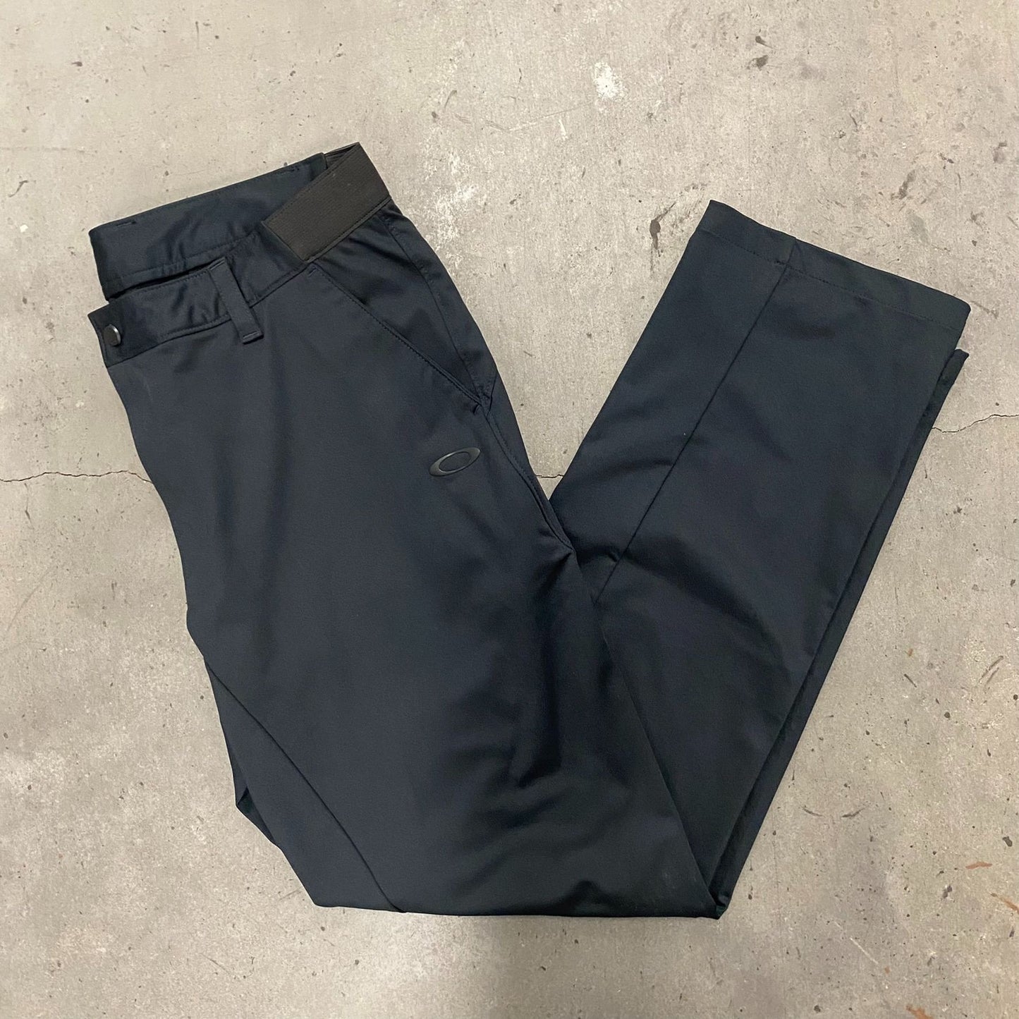 Oakley Logo Essential Black Slim Tailor Fit Active Golf Pants