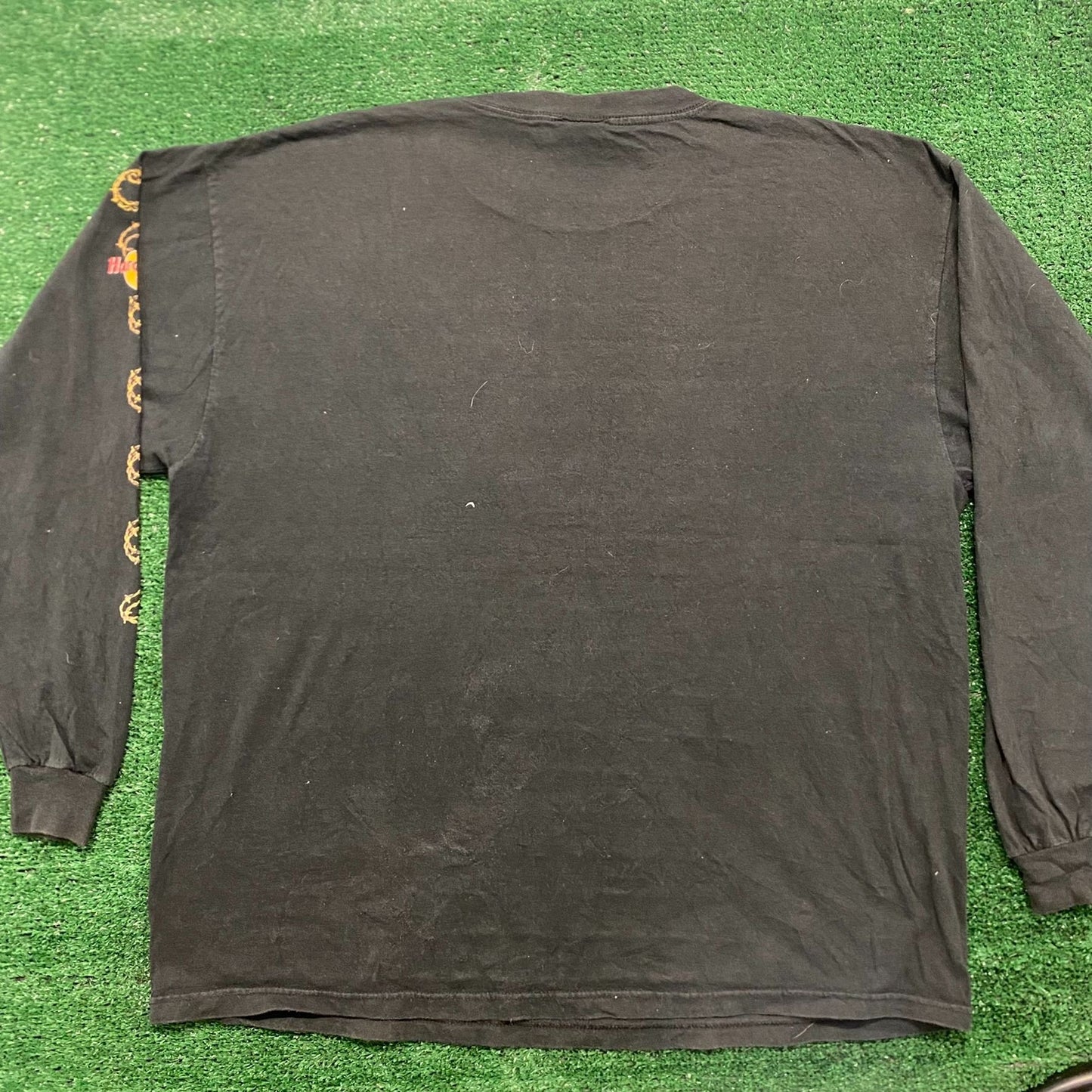 Vintage Y2K Essential Hard Rock Barbed Wire Guitar T-Shirt