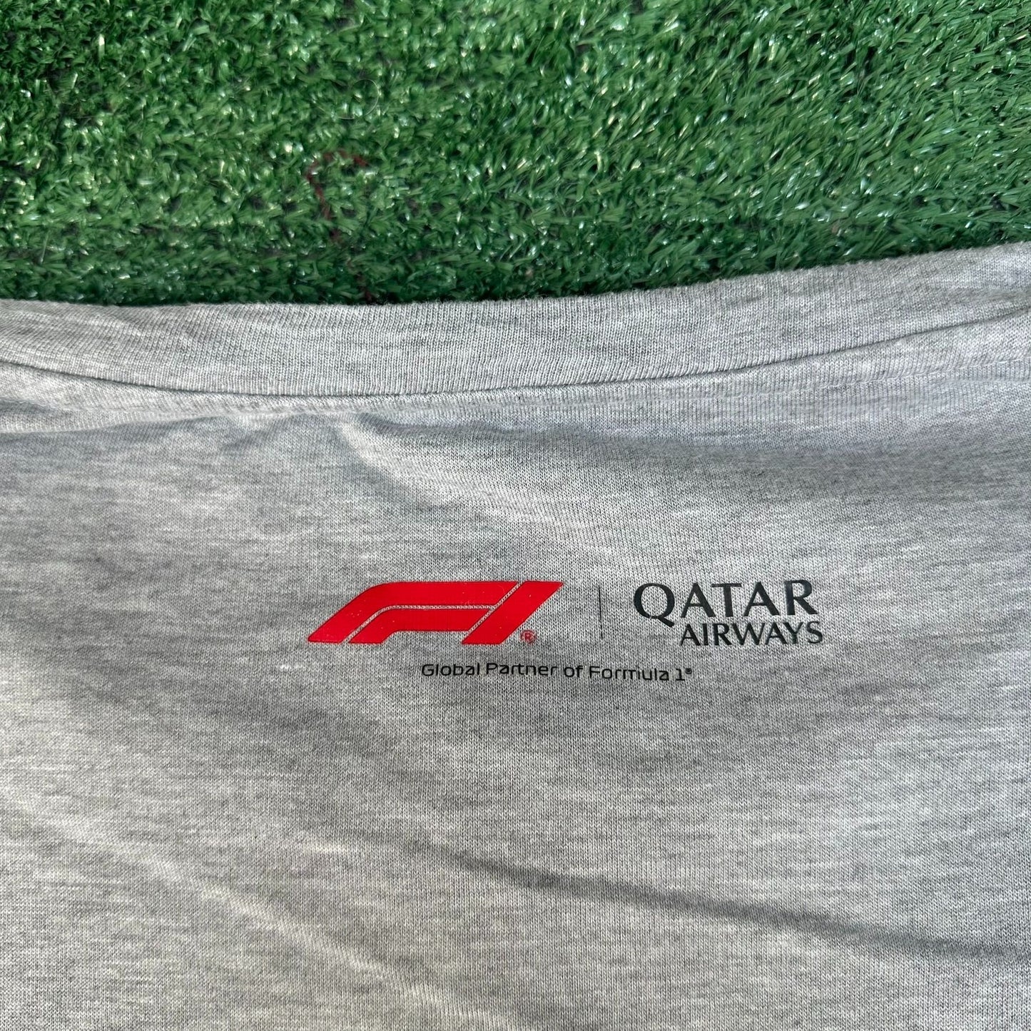 F1 Formula 1 Qatar Airways Henley T-Shirt Long Sleeve Gray XL Motorsport Grunge