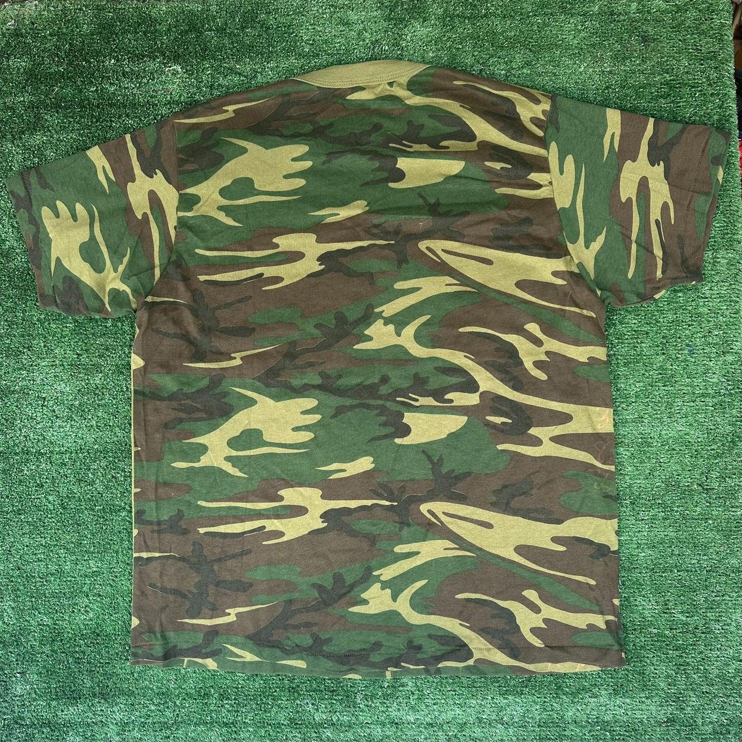 Vintage 80s M81 Woodland Camo T-Shirt Grunge Punk Single Stitch Paper Thin XL
