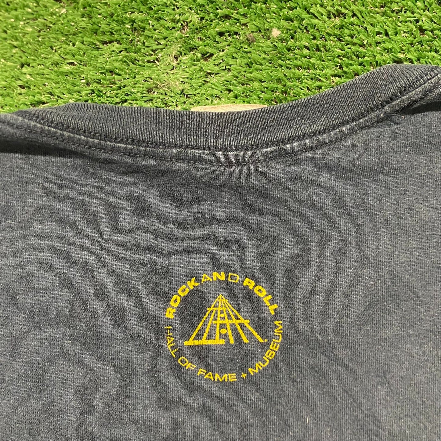 Vintage Y2K Rock and Roll Hall of Fame Sun Faded Tourist Tee