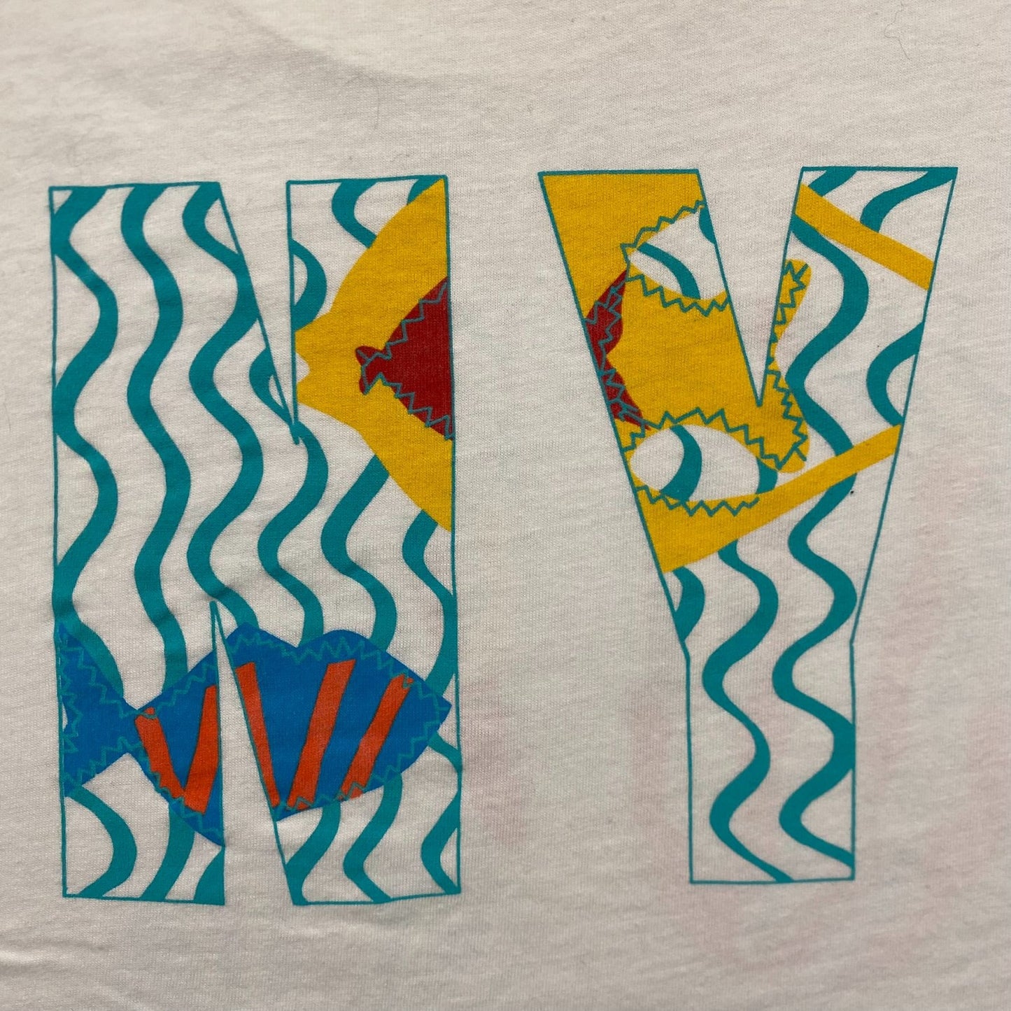 Vintage 90s DKNY Fish Nature Art Single Stitch Baggy Tee