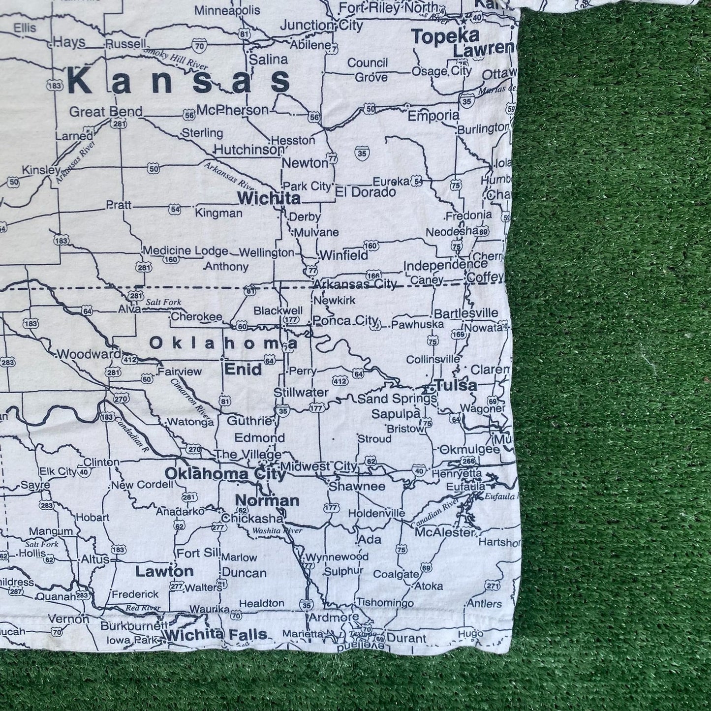 Vintage 90s Kansas Map AOP Shirt Highway City Over Print Tee