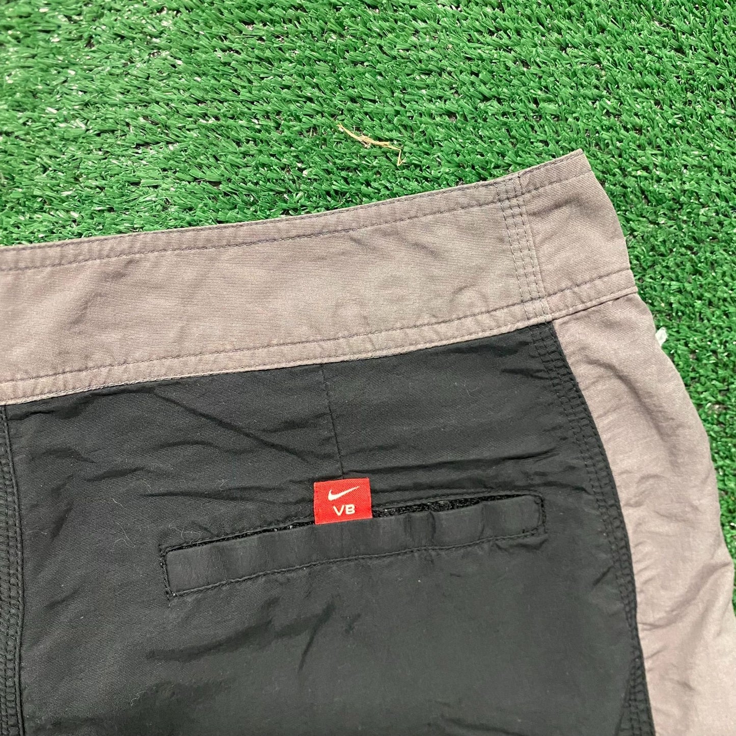 Vintage Y2K Nike Tennis Logo Essential Athletic Gym Shorts