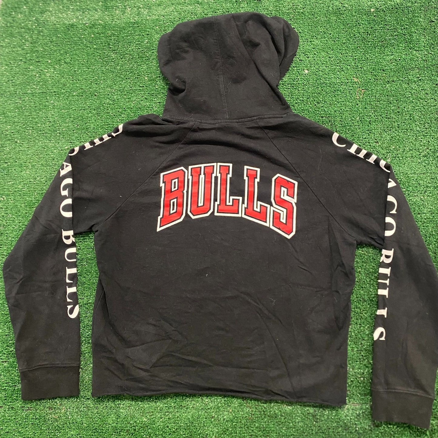 Vintage Y2K Essential Chicago Bulls Basketball Sports Hoodie