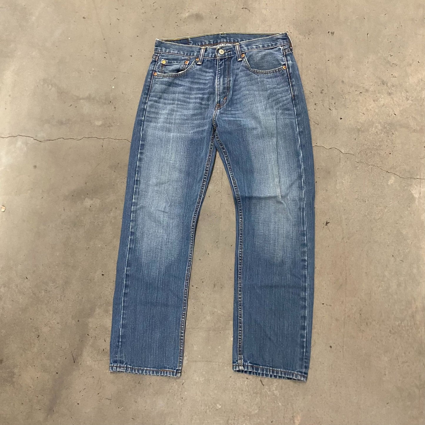 Vintage Y2K Levi's 505 Straight Fit Essential Denim Jeans