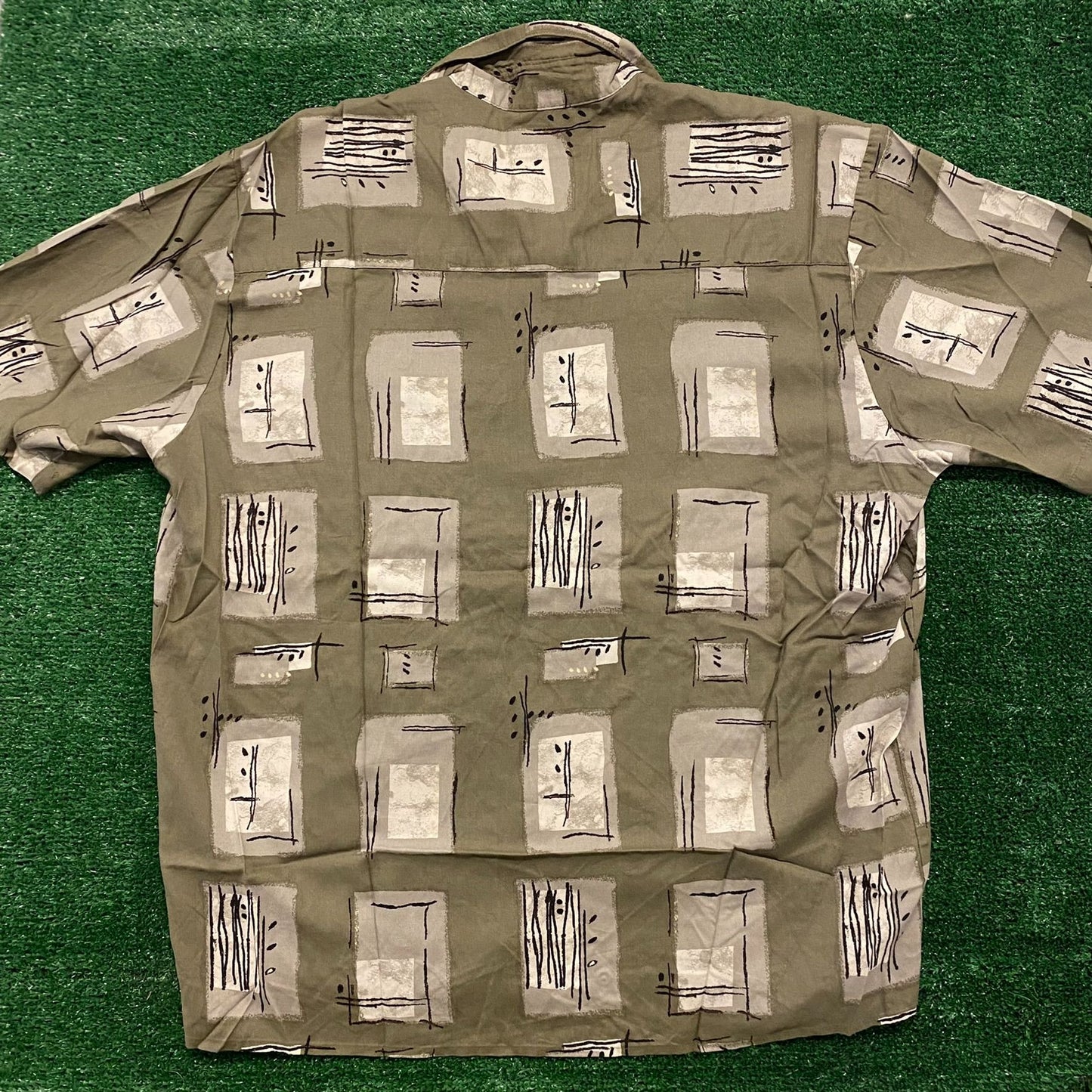 Abstract Geometric Artwork Vintage Casual Button Up Shirt