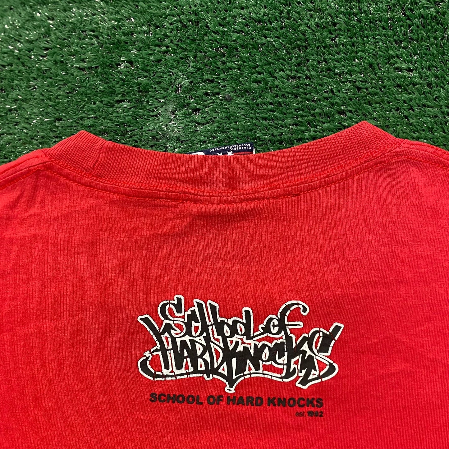 Vintage Y2K Baggy Essential Hard Knocks Graffiti T-Shirt