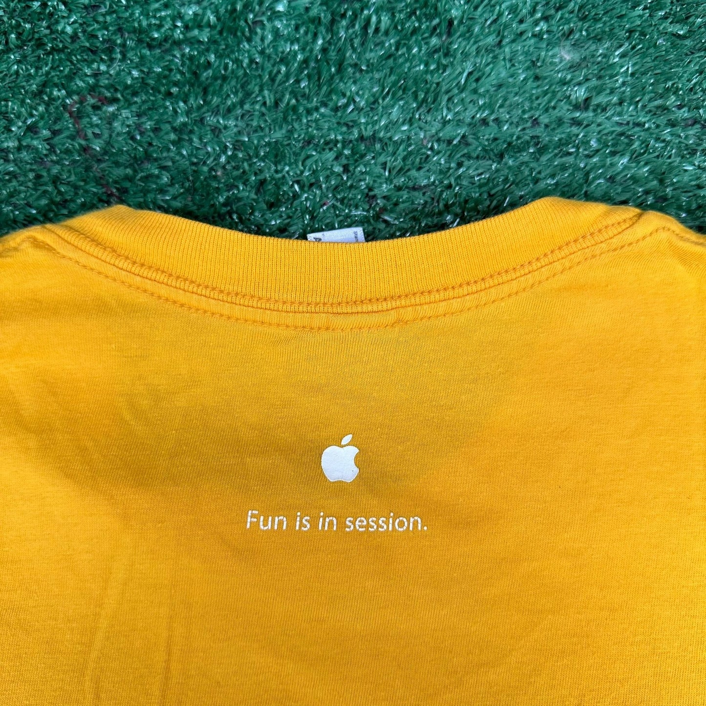 Vintage Y2K Apple Store Field Trip T-Shirt iMac iPhone iPod Tech Promo Yellow S