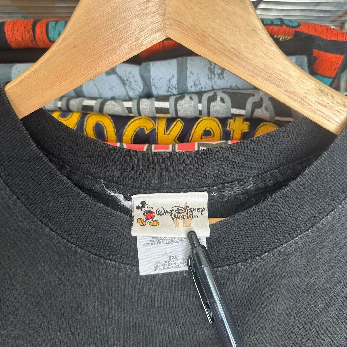 Vintage 90s Walt Disney World Epcot T-Shirt 1999 Hurricane Rideout Crew Black 2X
