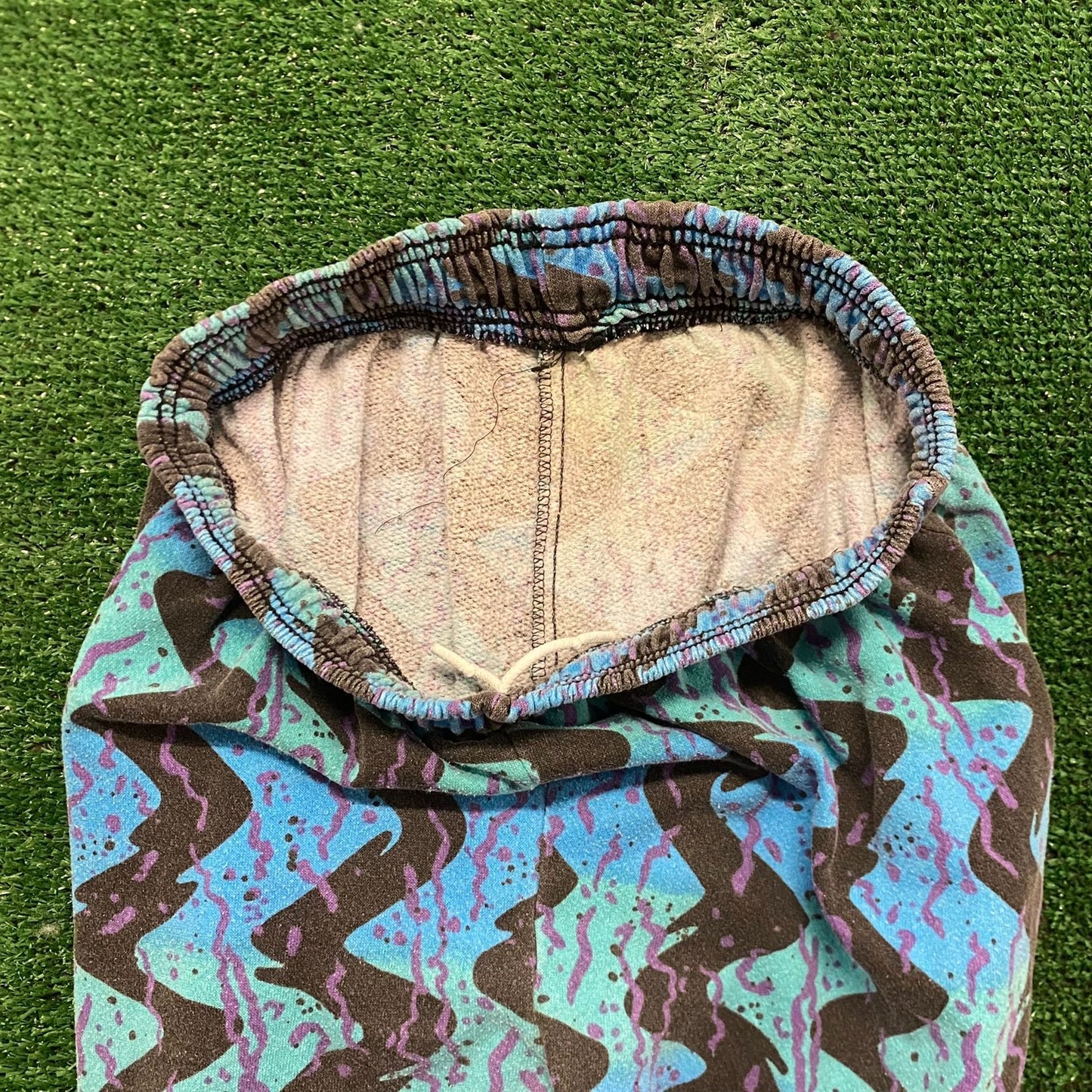 Zig Zag Geometric Vintage Printed Sweat Shorts