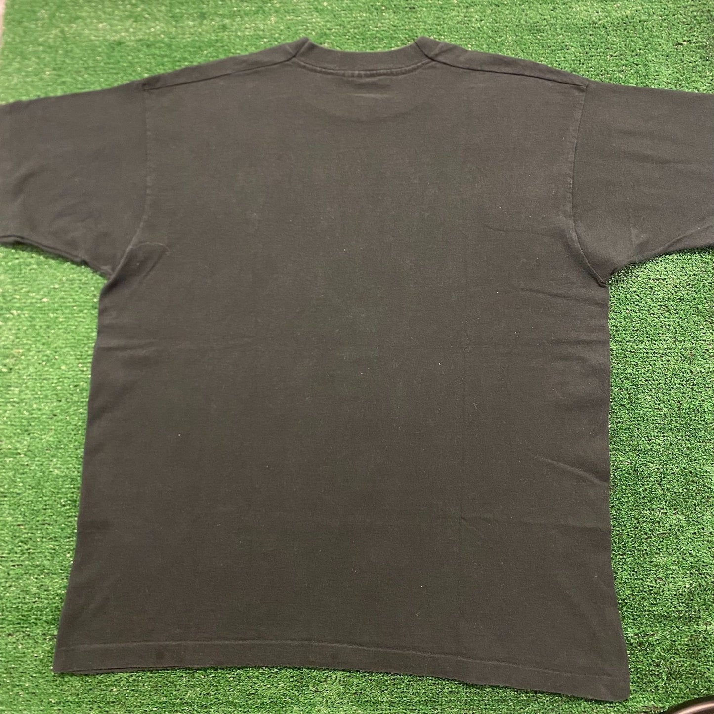 Fashion Victim Skull Bartender Vintage 90s T-Shirt