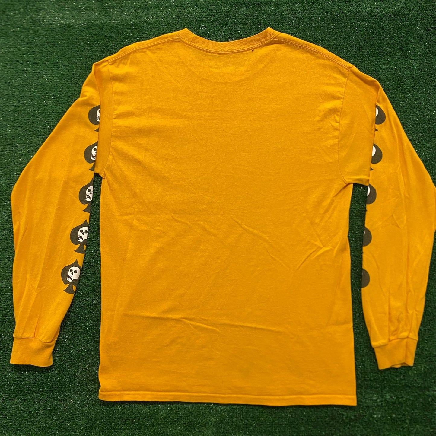 Raise Hell Skull Spades Vintage Emo Skater Punk T-Shirt