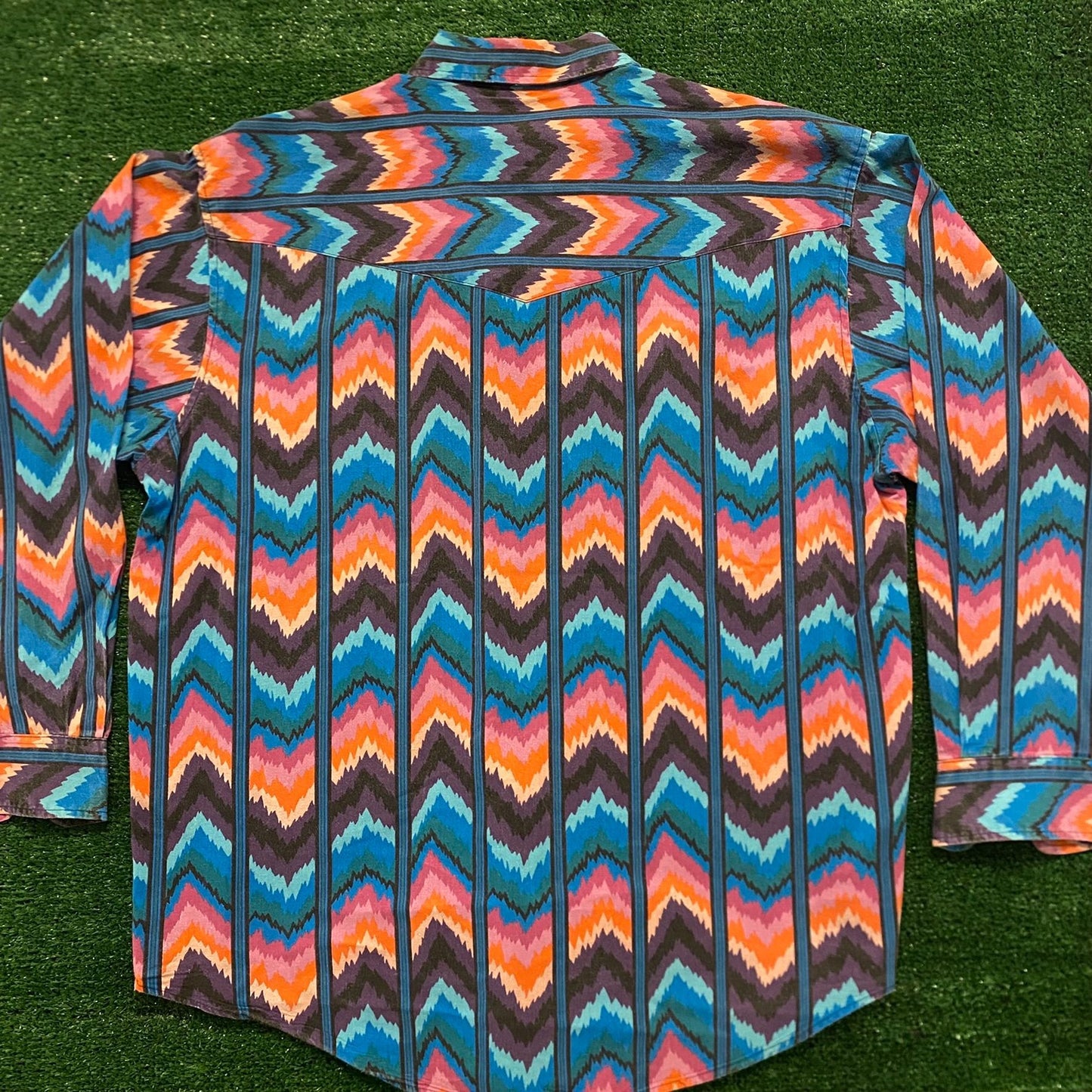 Vintage 90s Aztec Pastel Western Cowboy Button Up Shirt