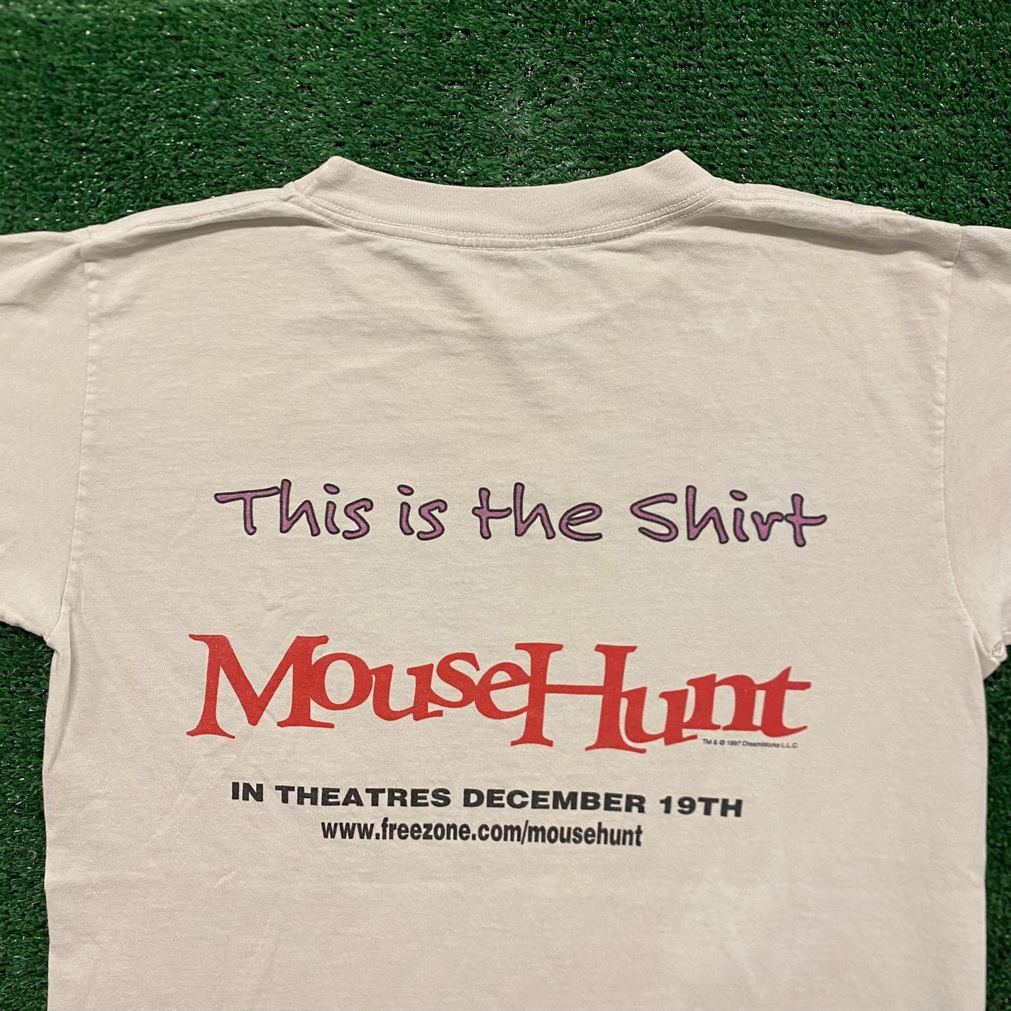 Mouse Hunt Vintage 90s Humor Comedy Movie Promo T-Shirt