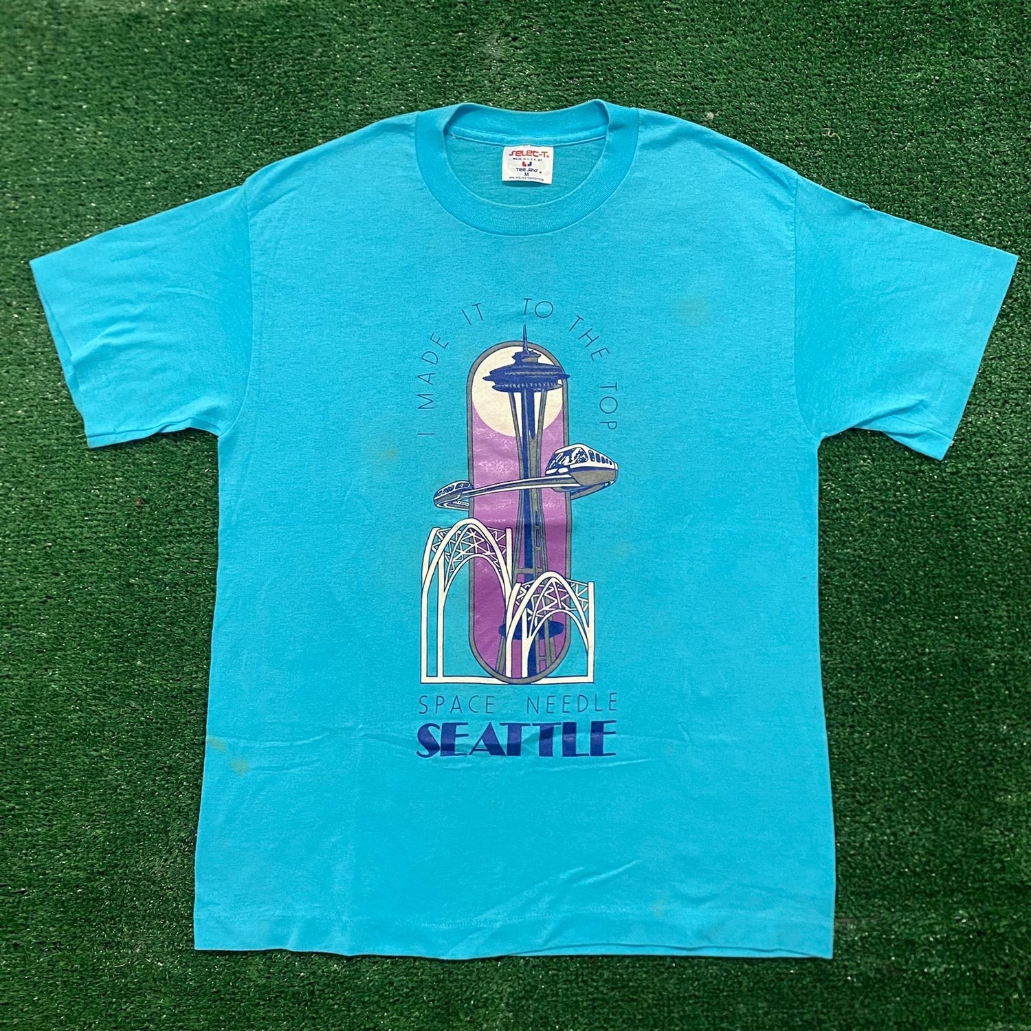 ICHIRO SEATTLE VINTAGE SPACE NEEDLE  Essential T-Shirt for Sale