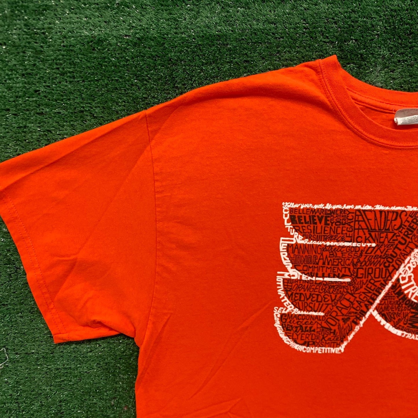 Vintage Y2K Philadelphia Flyers Shirt NHL Hockey Logo Tee