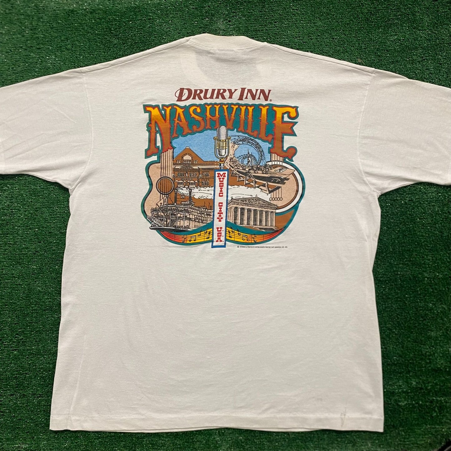 Vintage 90s Baggy Nashville Single Stitch Tourist T-Shirt