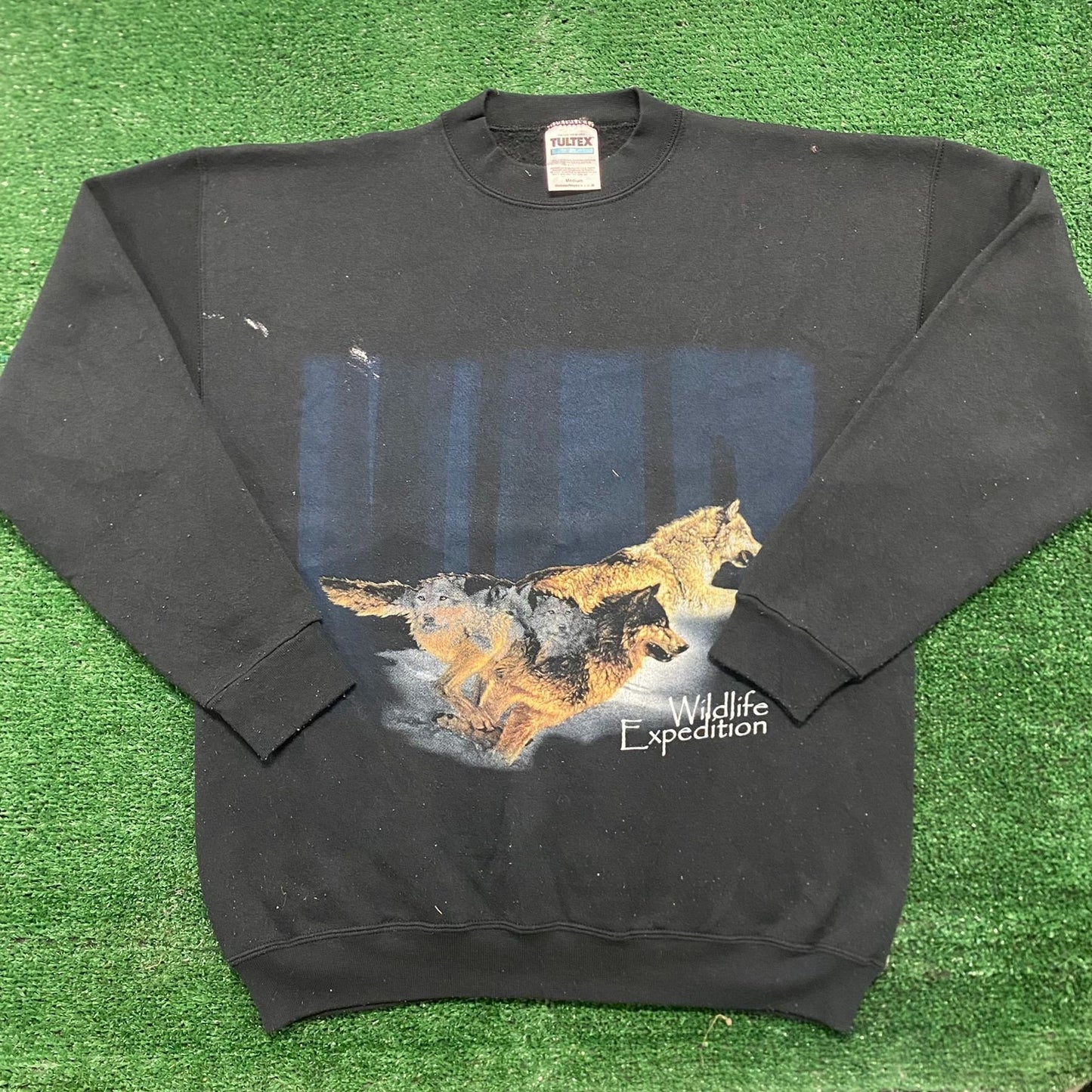 Vintage 90s Wolf Nature Art Essential Crewneck Sweatshirt