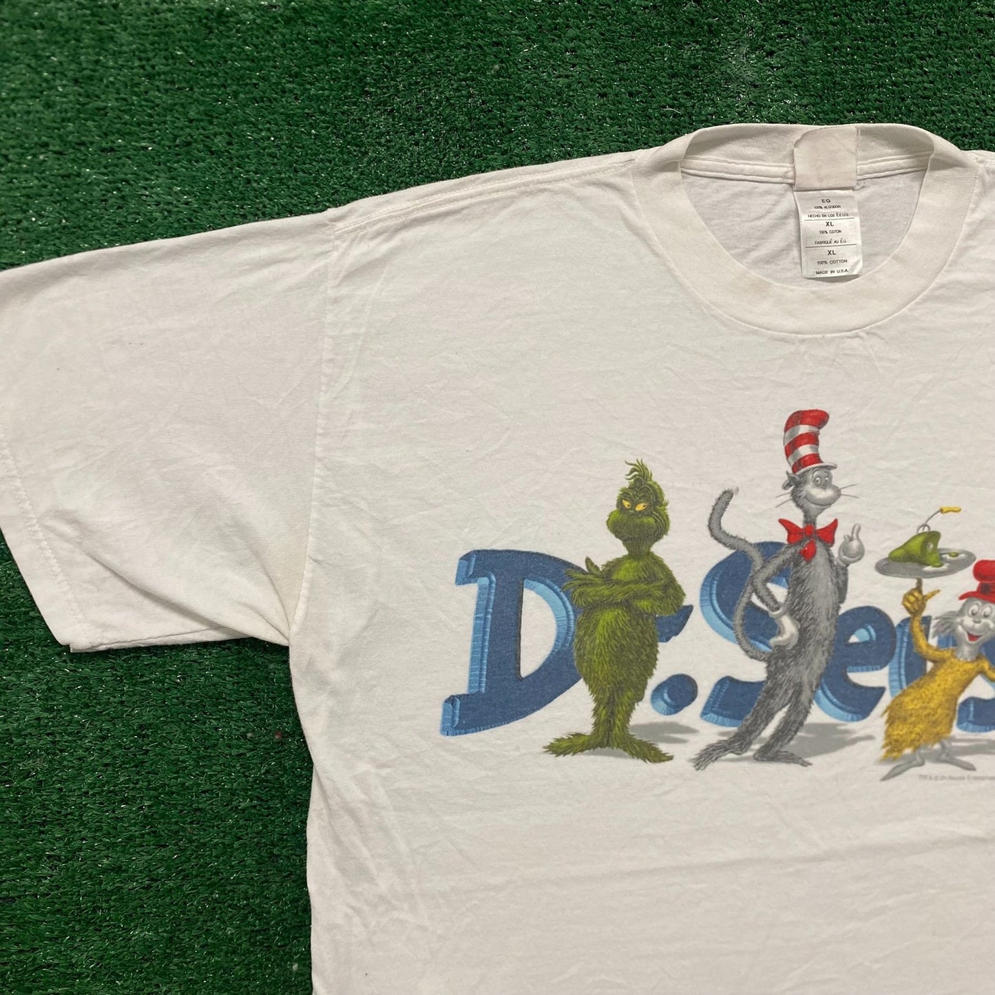 Vintage 90s Essential Baggy Dr. Seuss Cartoon T-Shirt