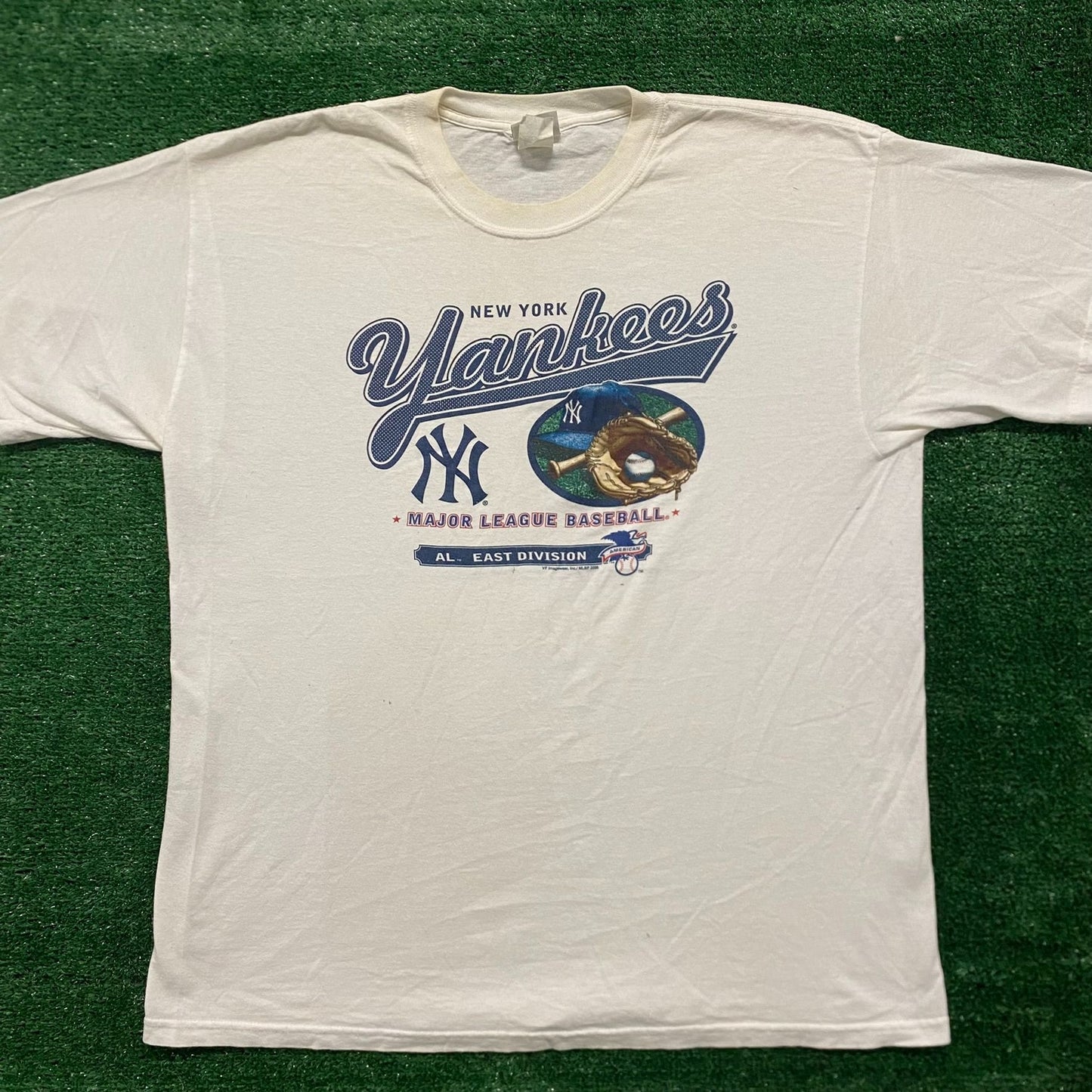 Vintage 90s Baggy New York Yankees Baseball T-Shirt
