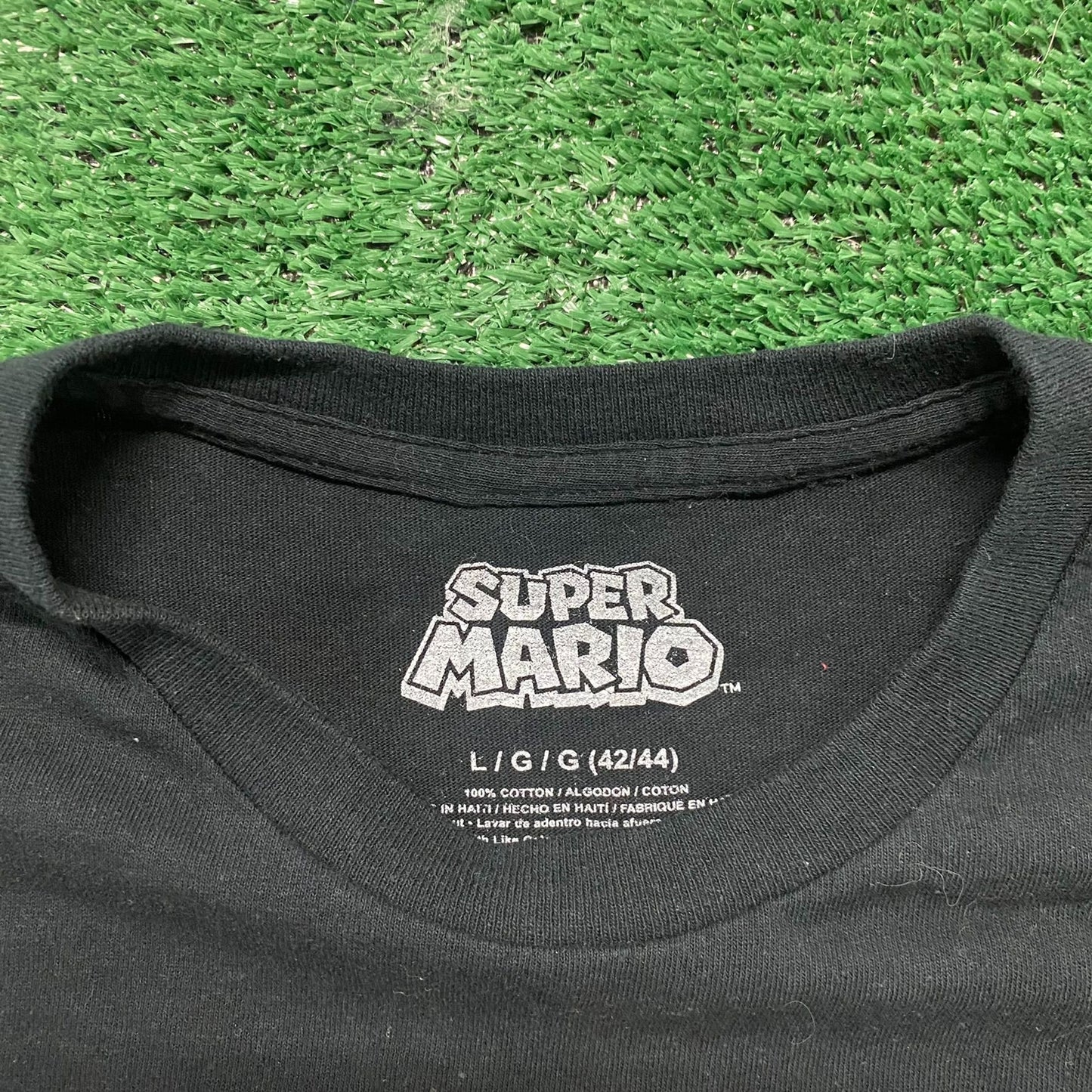 Vintage Y2K Nintendo Super Mario Essential Gaming T-Shirt