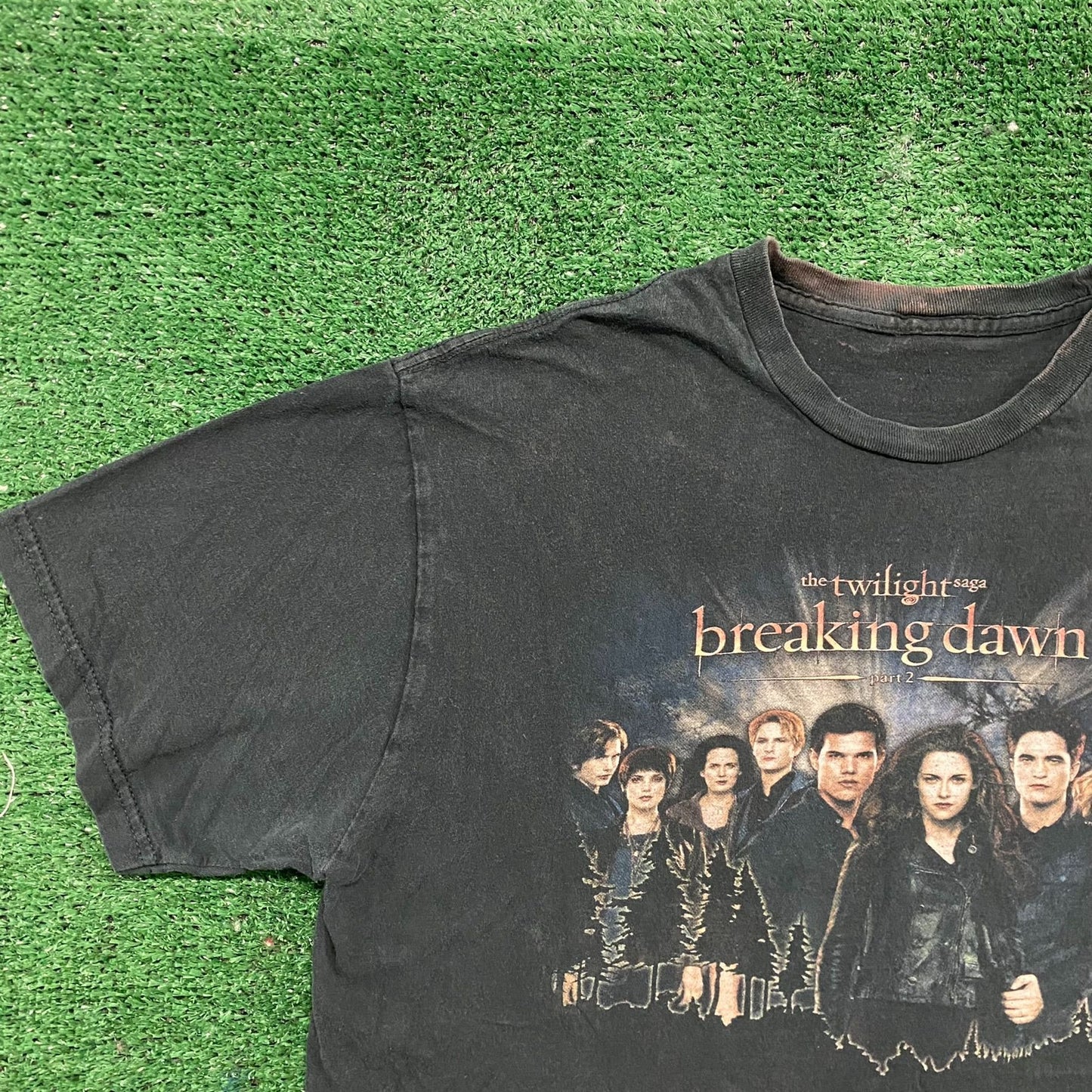 Vintage Y2K Twilight Breaking Dawn Shirt Vampire Black Tee