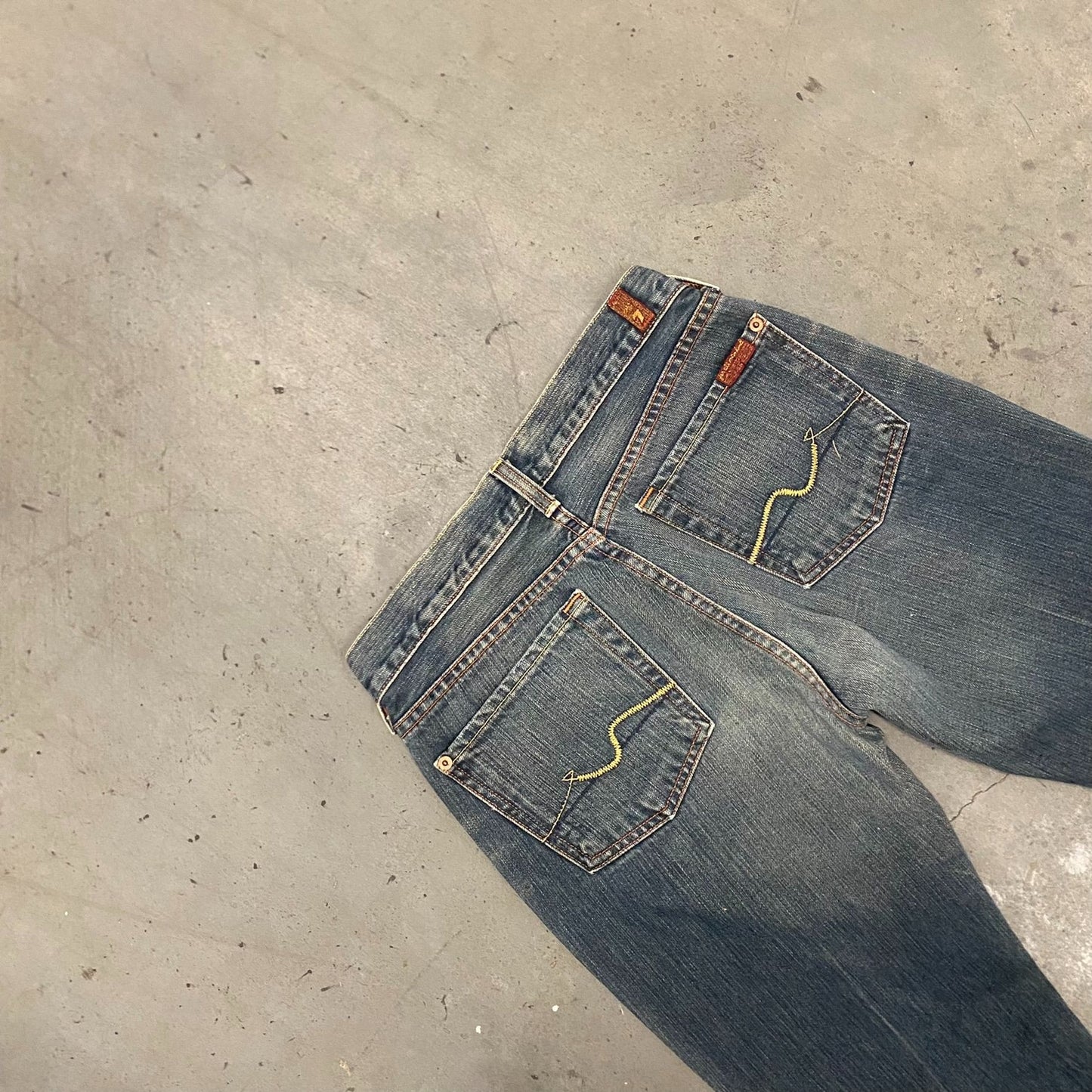 Vintage Y2K Faded Denim Bell Bottoms Essential Flared Jeans