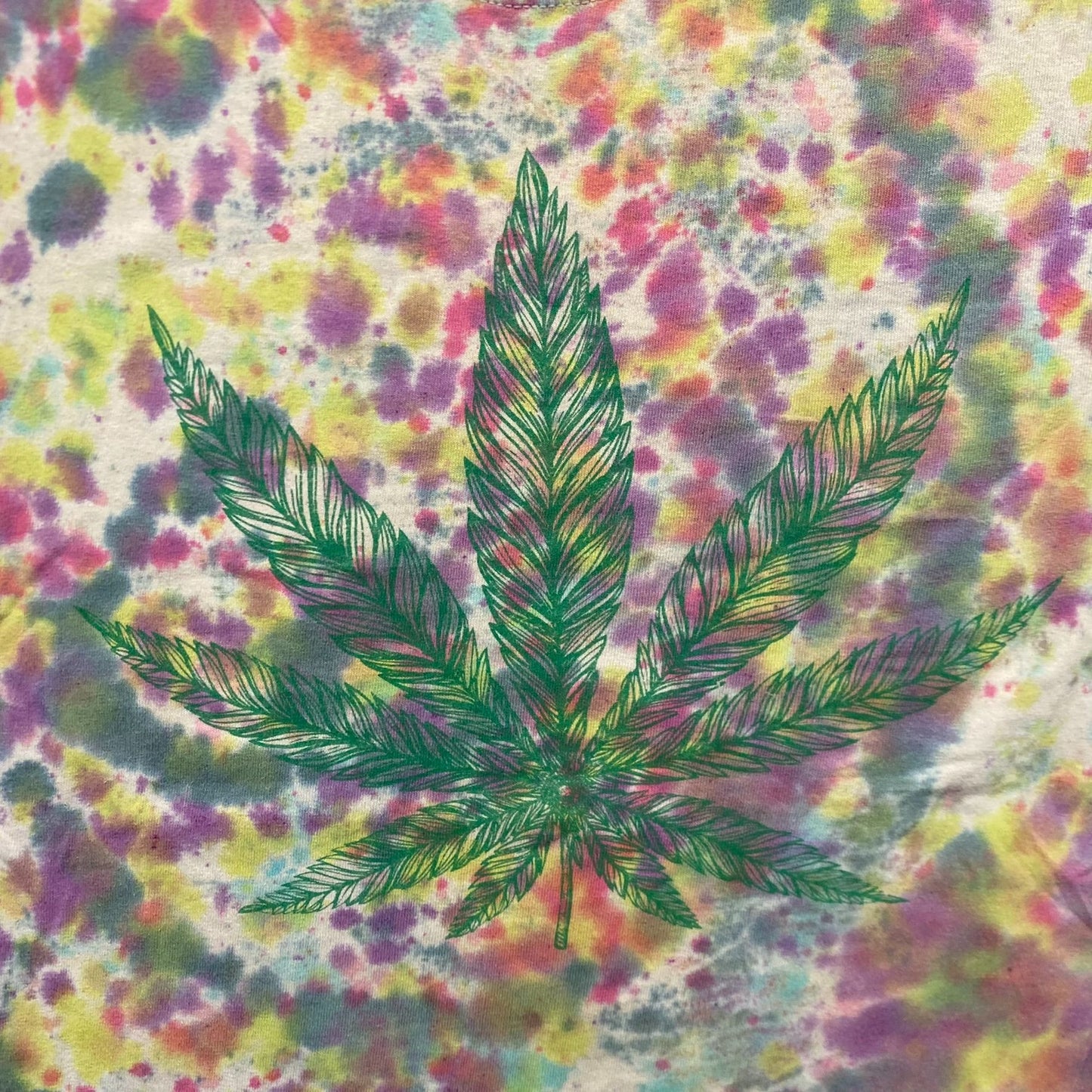 Vintage 90s Weed Marijuana Leaf Shirt Tie Dye Stoner 420 Tee