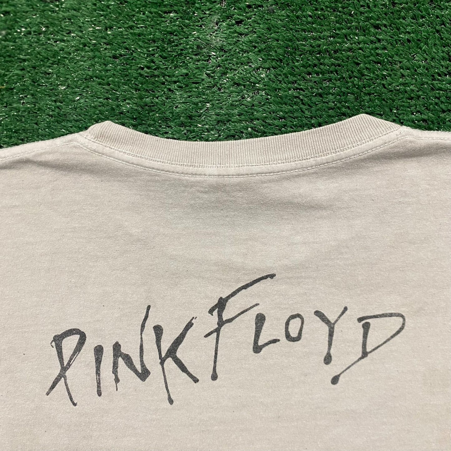 Vintage Y2K Pink Floyd The Wall Essential Rock Band T-Shirt