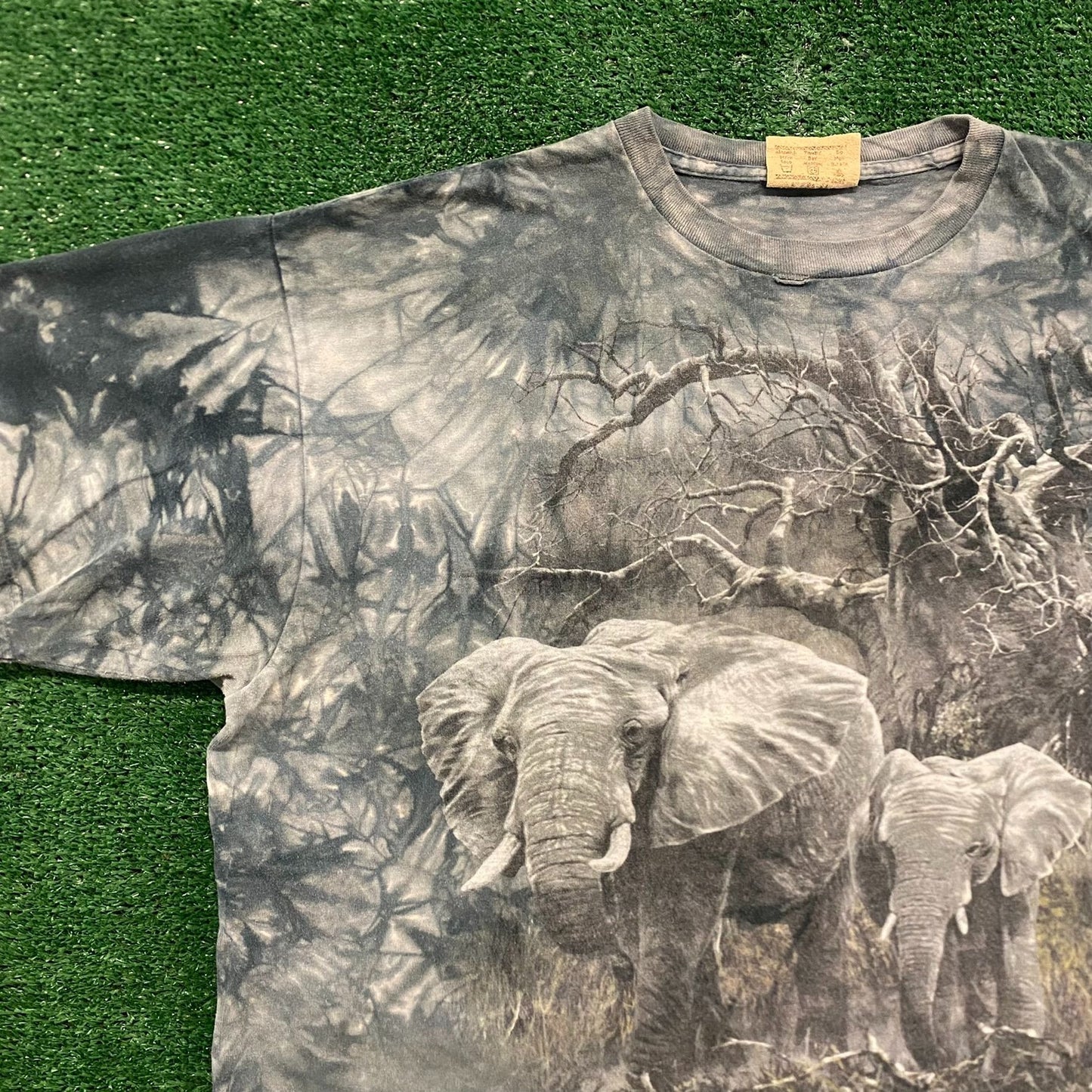 The Mountain Elephants Vintage Nature Animals T-Shirt