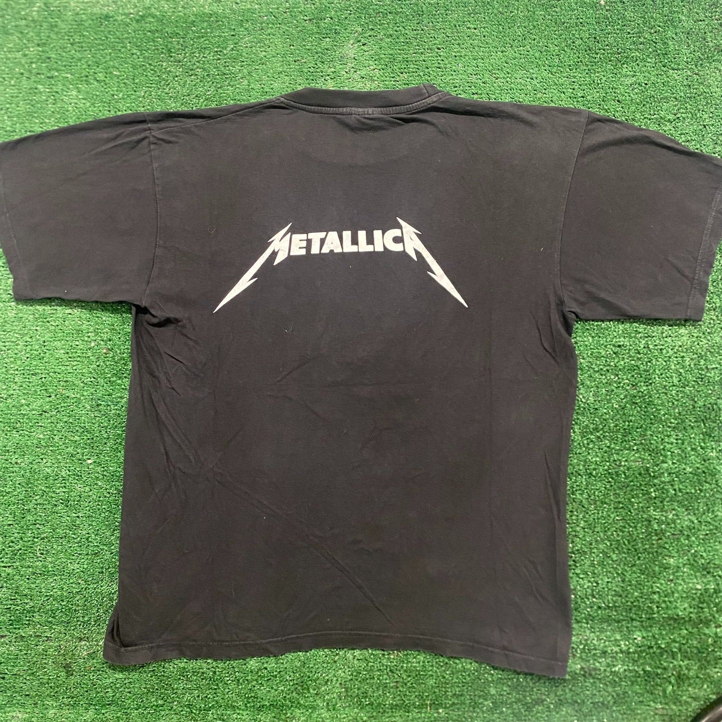 Vintage Y2K Metallica Skull Hourglass Metal Rock Band Tee