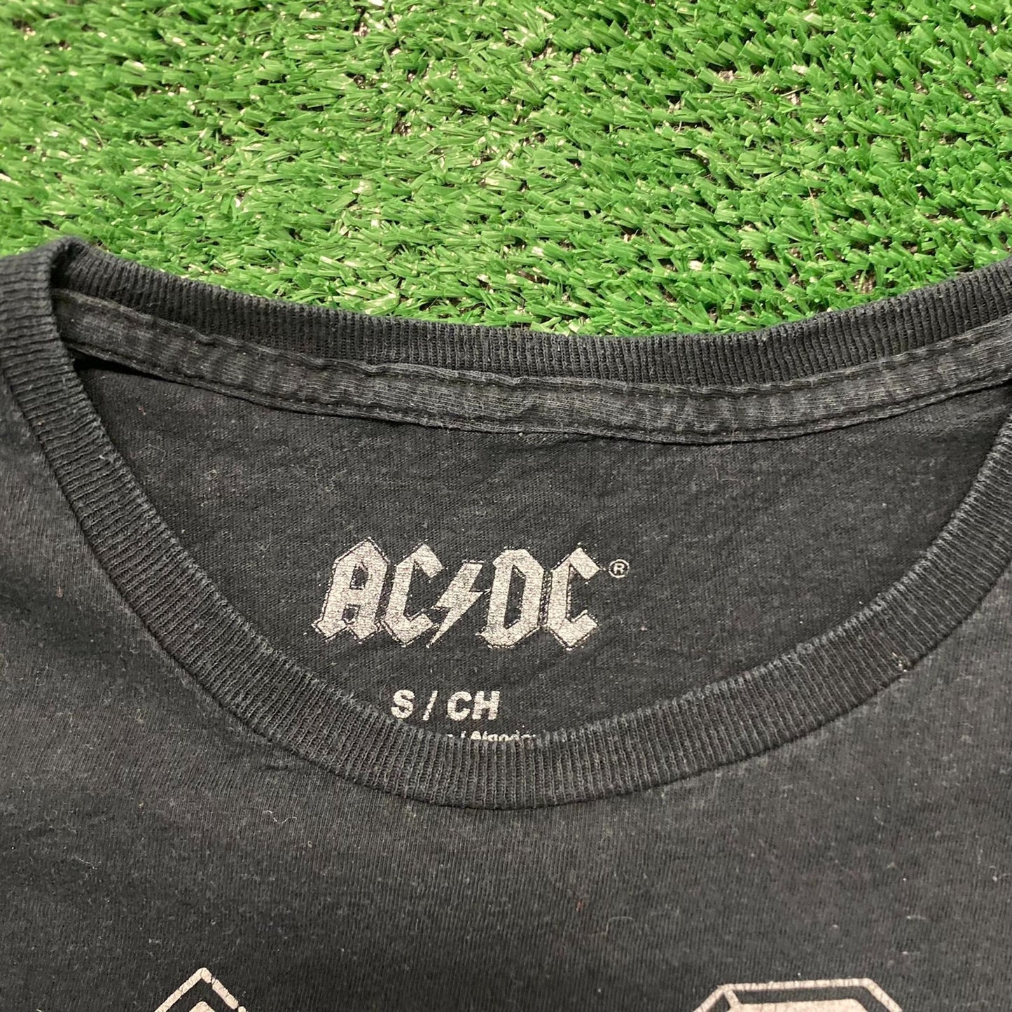 AC/DC Back in Black Retro Rock Band T-Shirt