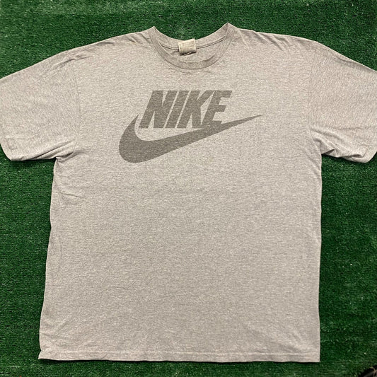 Vintage Y2K Nike Spell Out Swoosh Center Logo Essential Tee