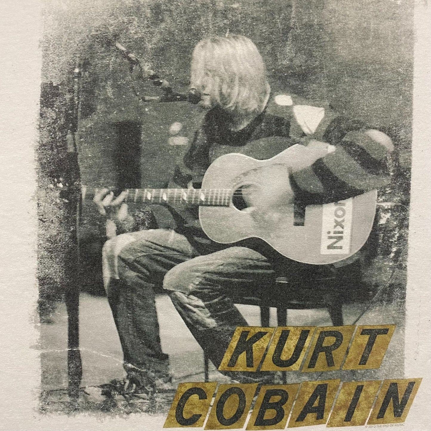 Vintage Y2K Essential Nirvana Kurt Cobain Rock Band T-Shirt