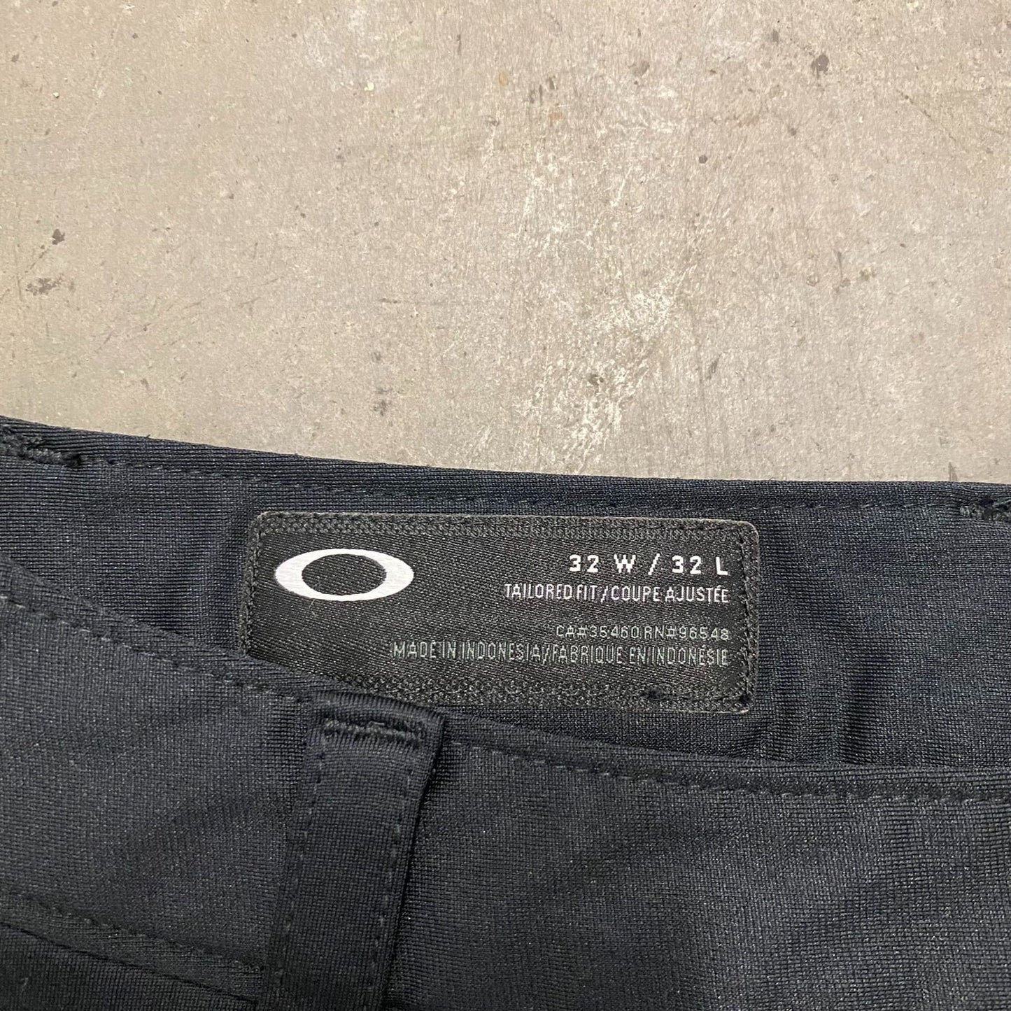 Oakley Logo Essential Black Slim Tailor Fit Active Golf Pants