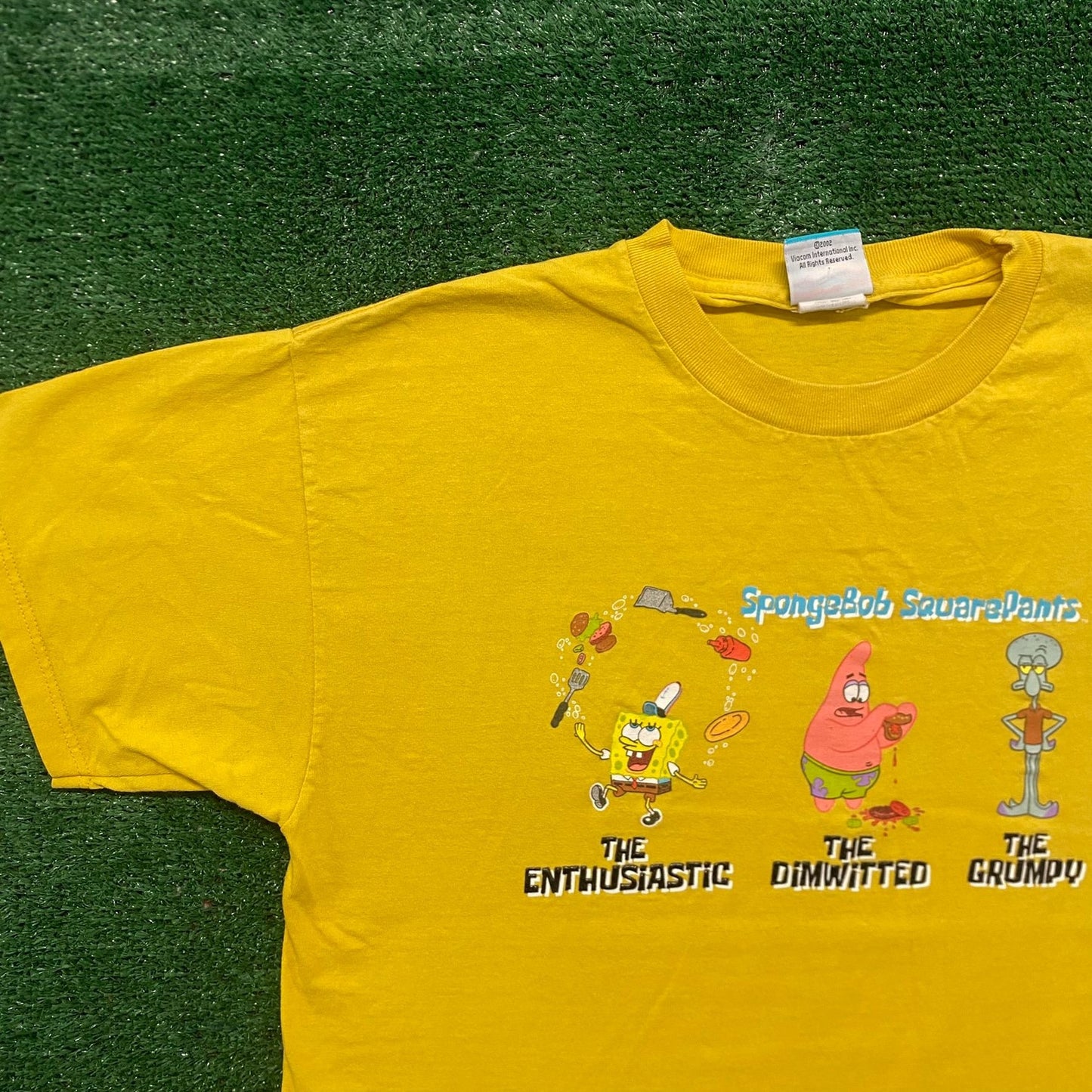 Vintage Y2K SpongeBob Essential Nickelodeon Cartoon Tee