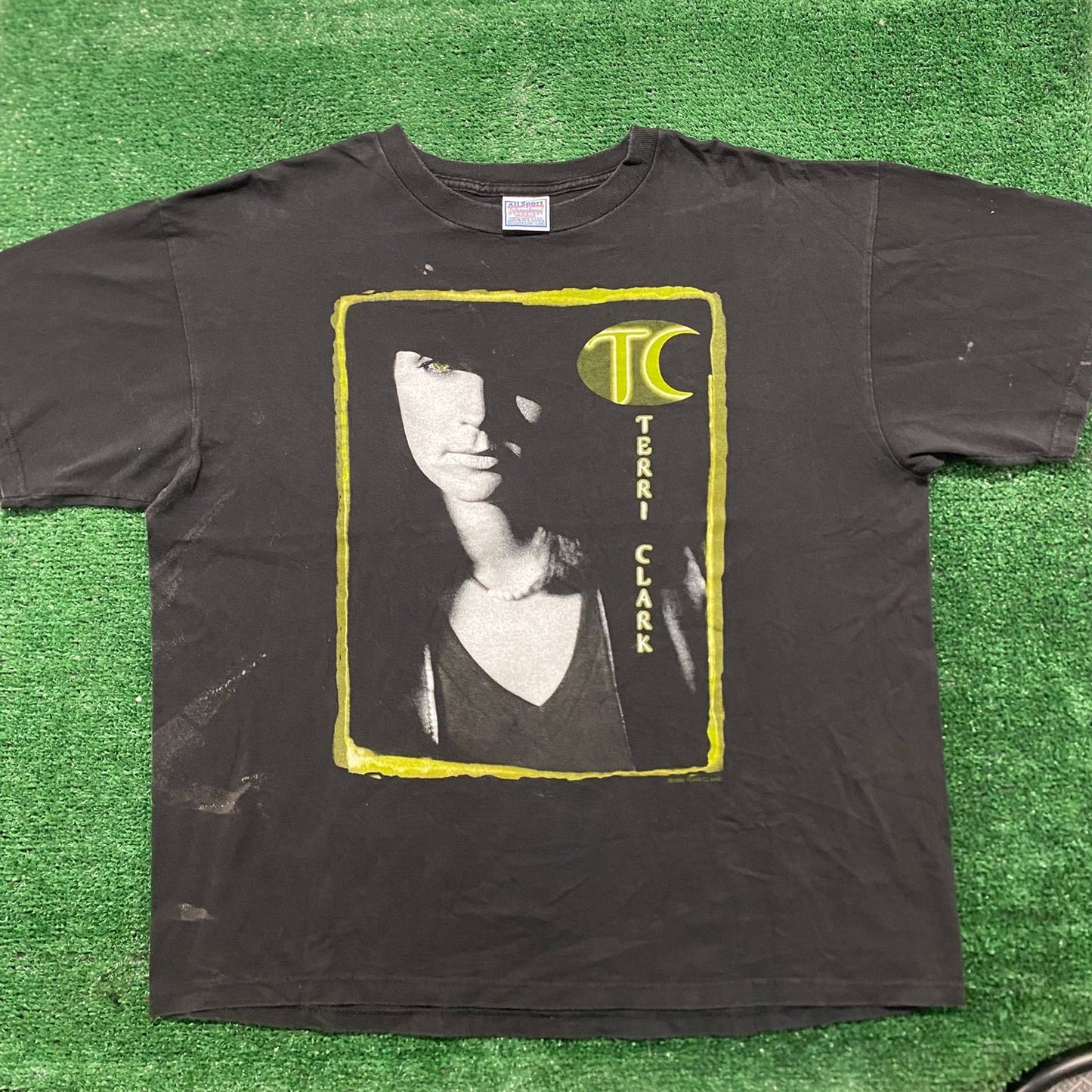 Vintage Y2K Terri Clark Country Music Singer Baggy Band Tee