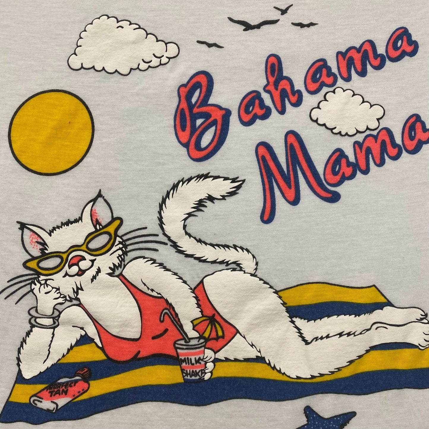 Vintage 80s Bahama Mama Essential Tropical Beach Tourist Tee