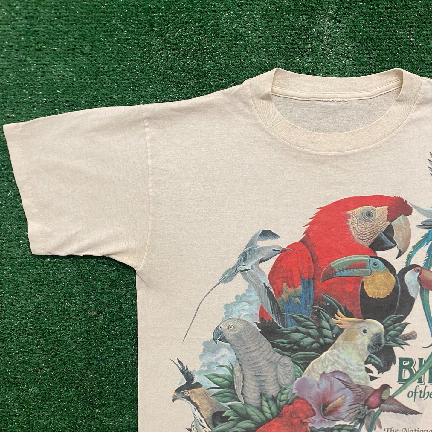 Vintage 90s Tropical Birds Single Stitch Nature Art T-Shirt