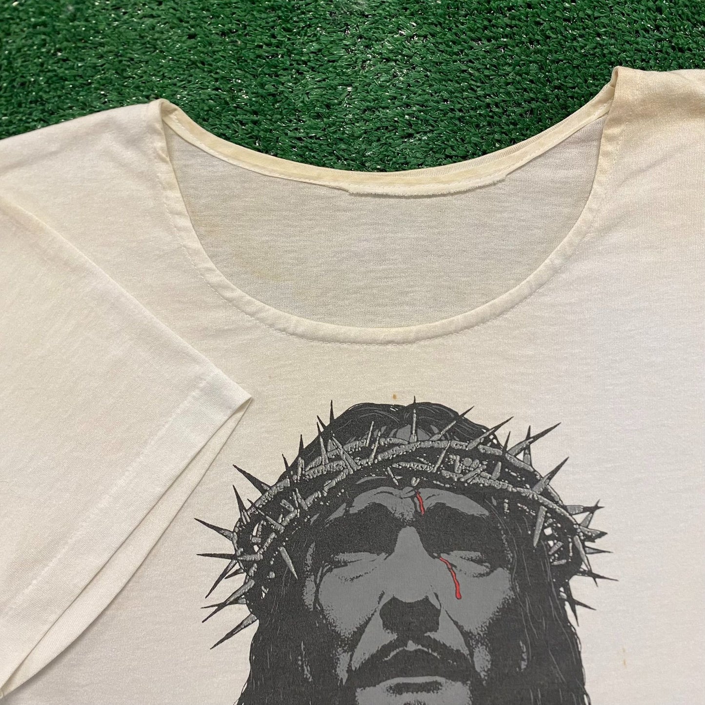 Jesus Christ Crown of Thorns Vintage 90s Religion T-Shirt