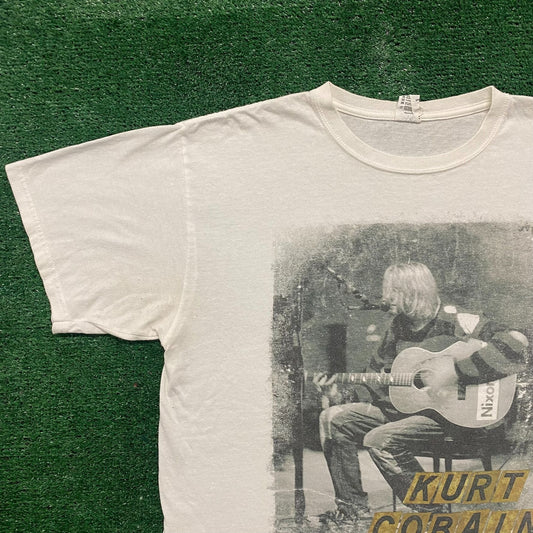 Vintage Y2K Essential Nirvana Kurt Cobain Rock Band T-Shirt